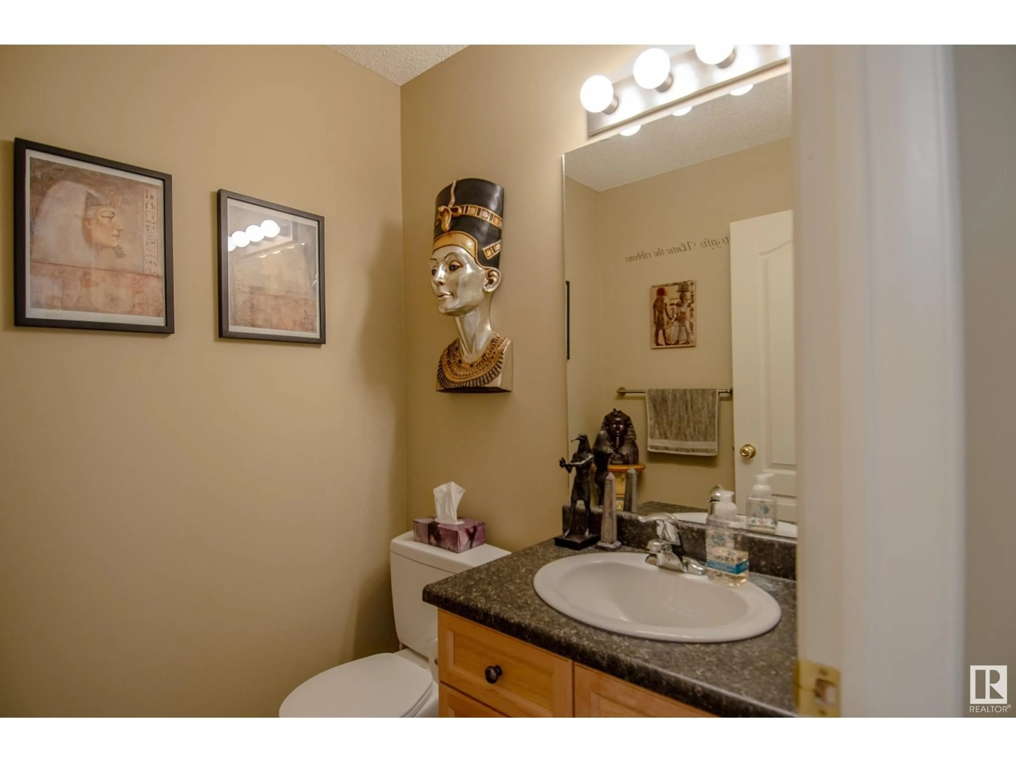 Standard bathroom, ceramic/tile floor for 6013 49 AV, Beaumont Alberta T4X1V3