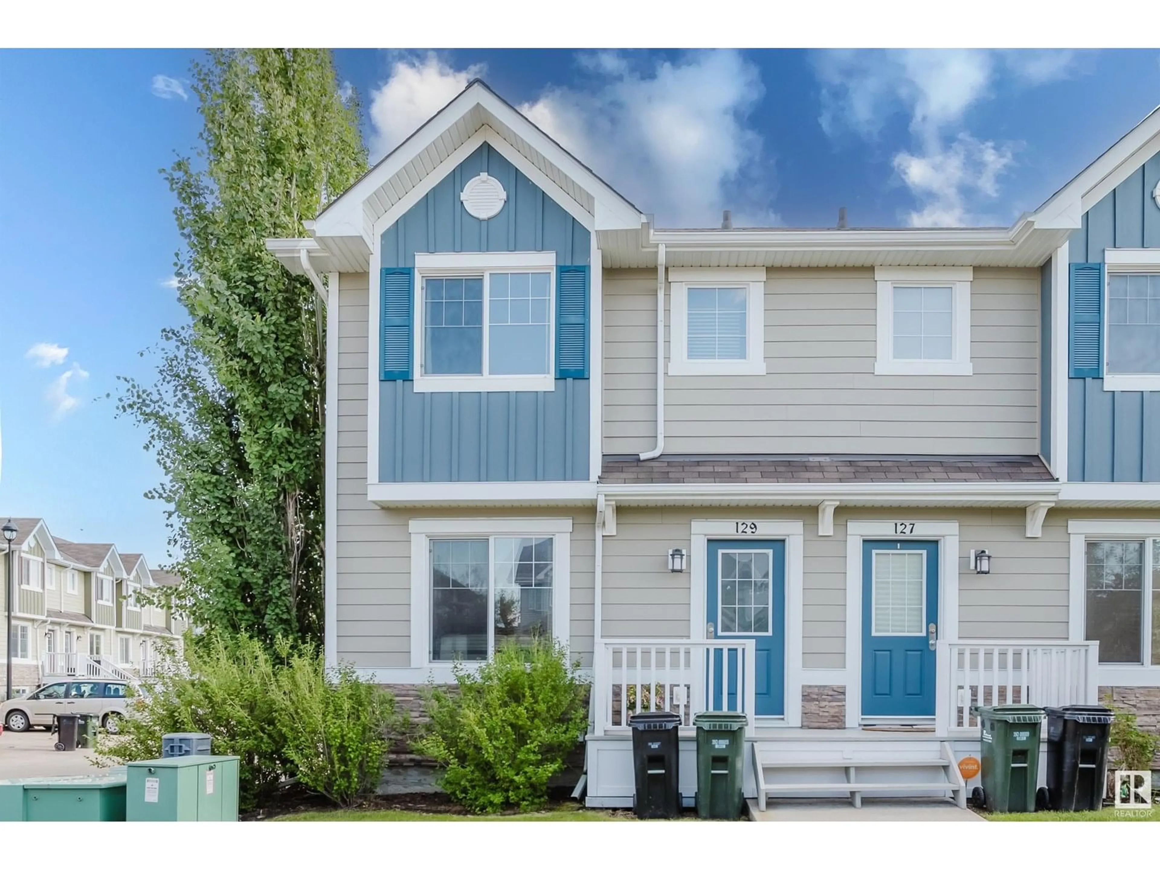 Home with vinyl exterior material, street for 219 - 129 CHARLOTTE WY, Sherwood Park Alberta T8H0T3