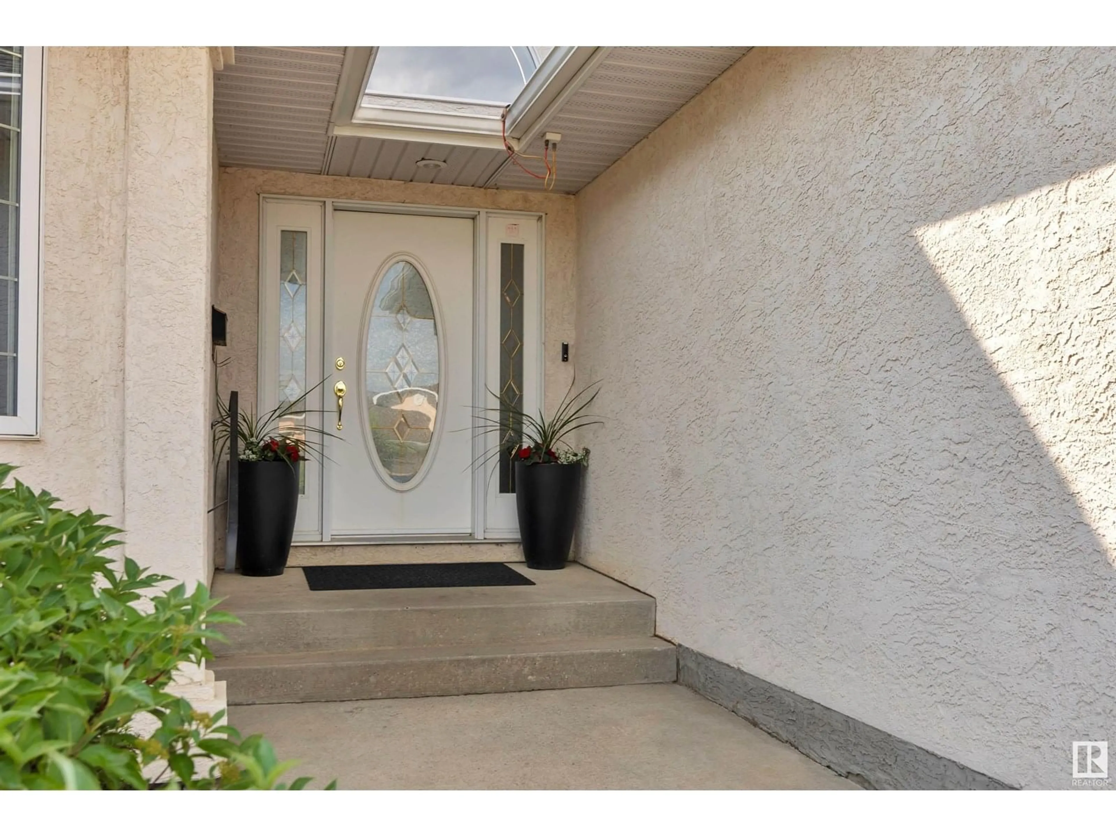 Indoor entryway for 230 PIPESTONE CL, Millet Alberta T0C1Z0