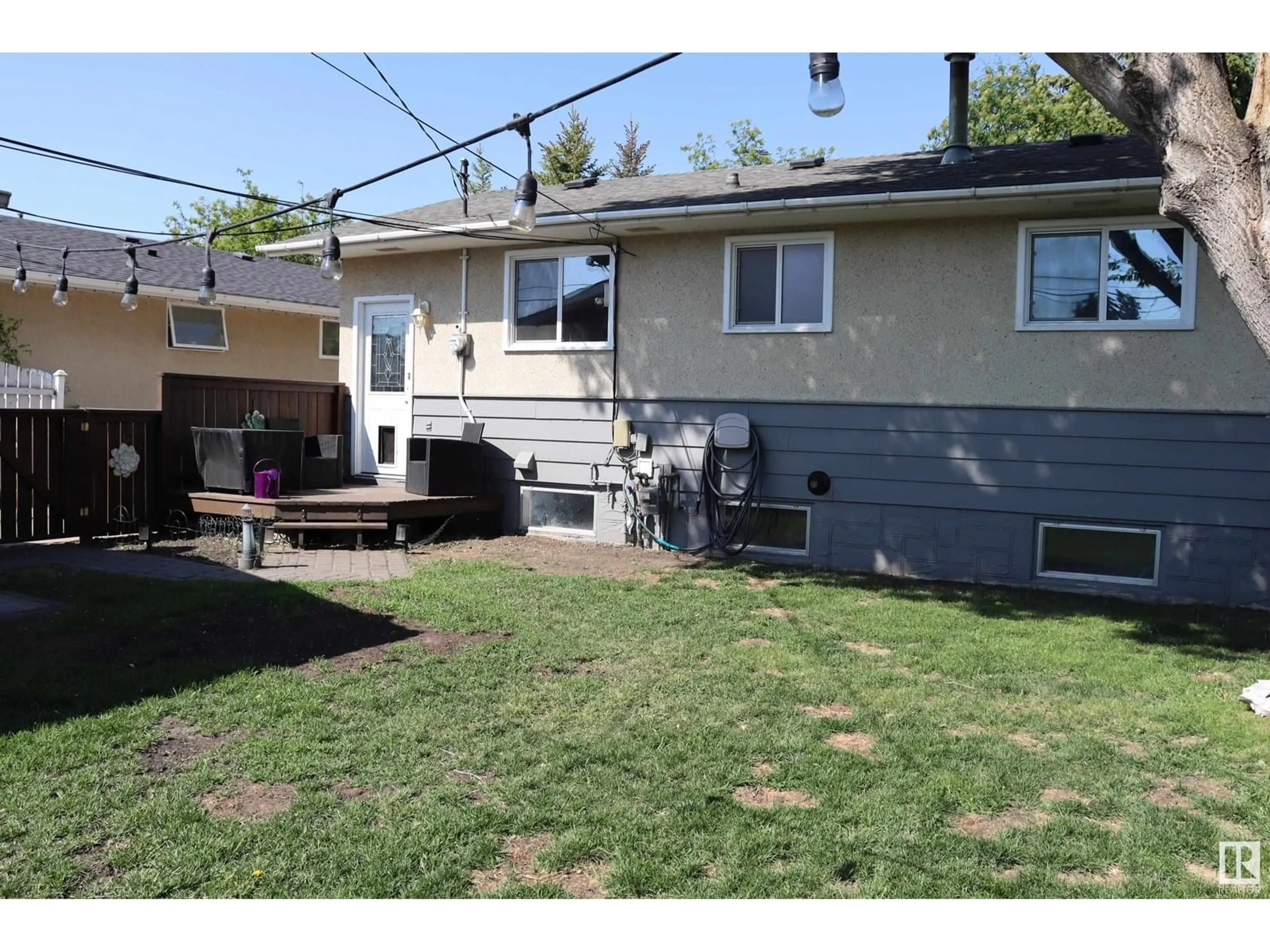 Patio, street for 4017 52 ST, Wetaskiwin Alberta T9A1N1