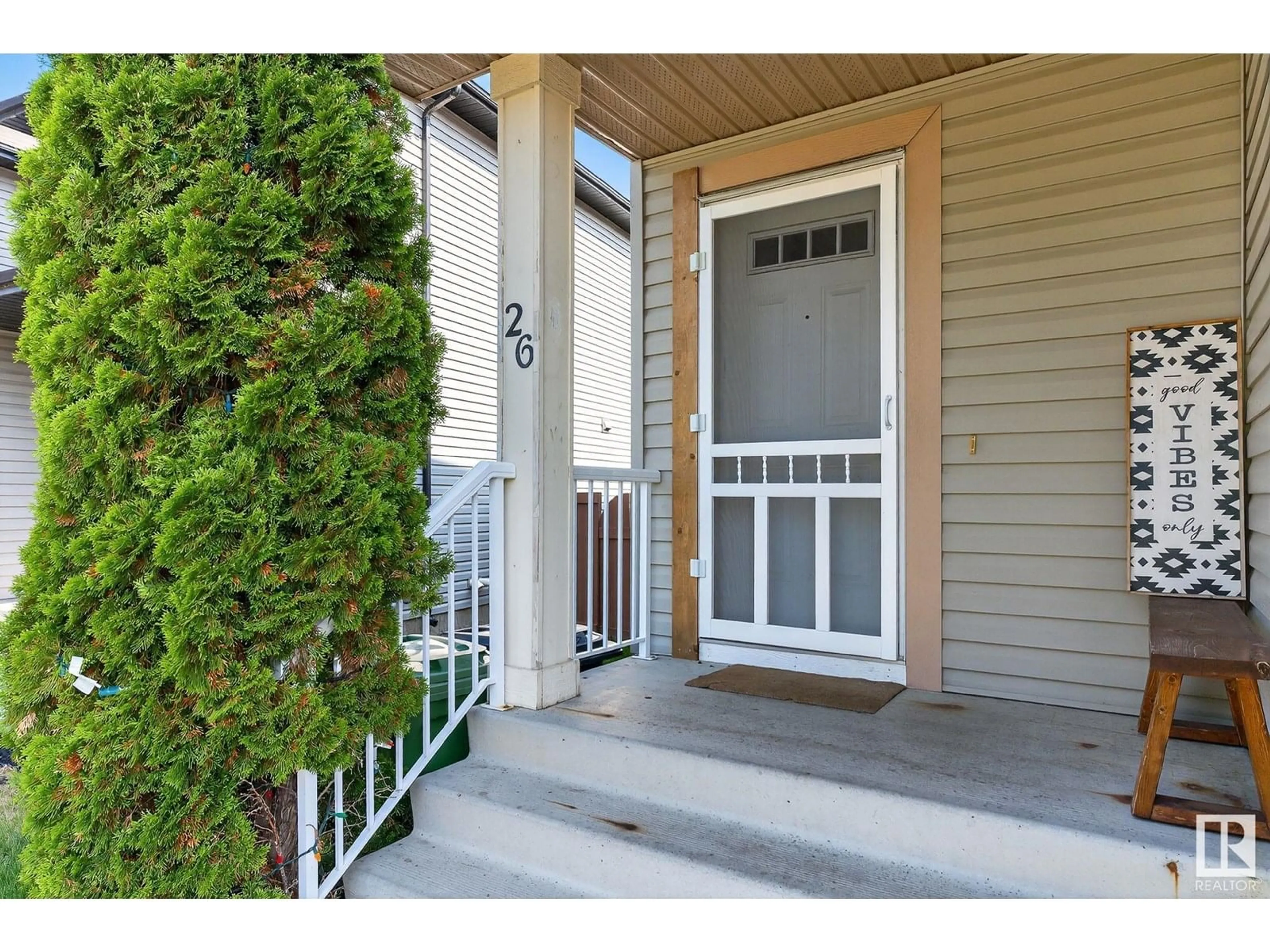 Indoor entryway for 26 CARAGANA WY, Fort Saskatchewan Alberta T8L0B7