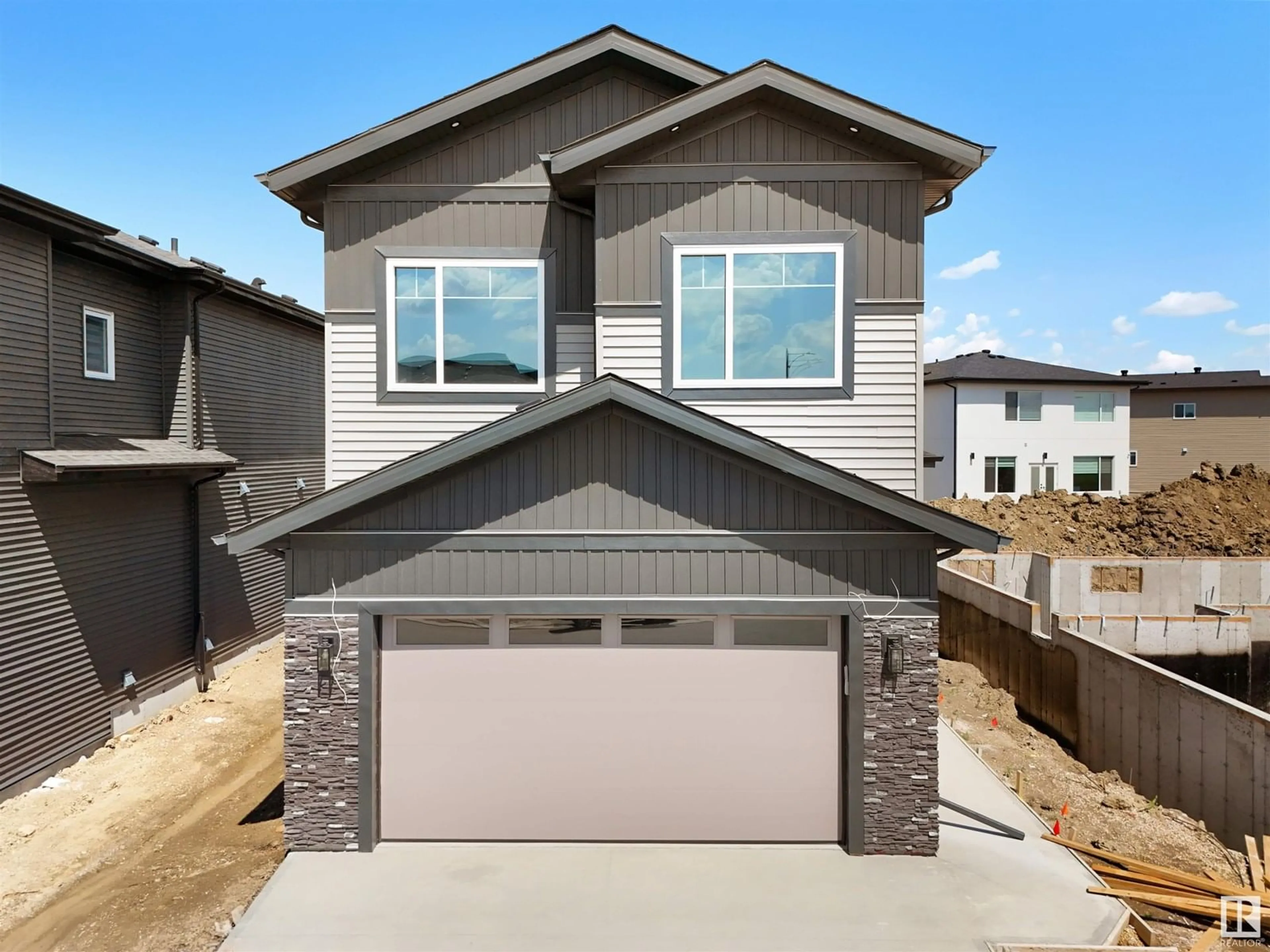 Home with vinyl exterior material, street for 1842 62 AVE NE, Rural Leduc County Alberta T4X3C8