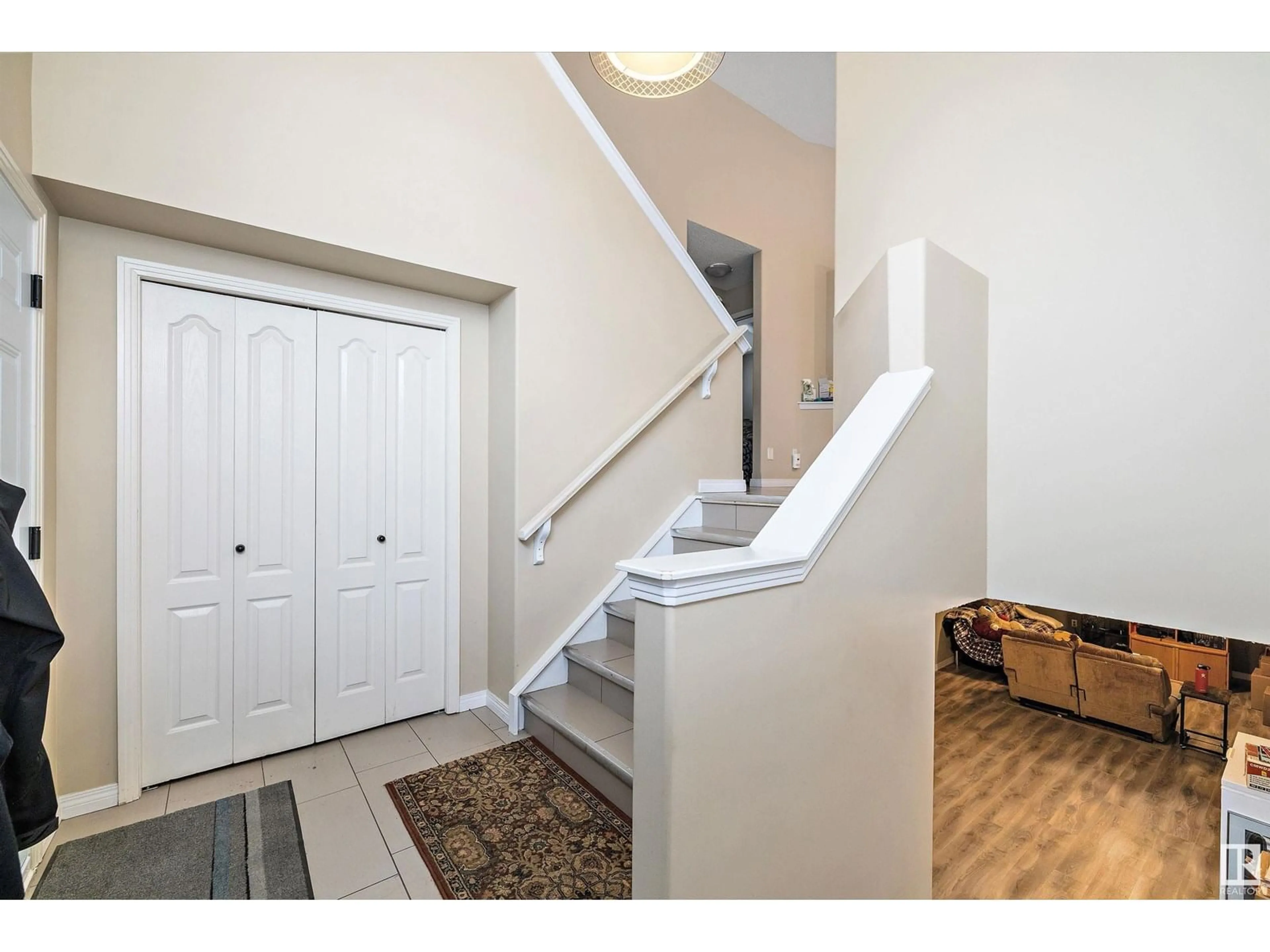 Indoor entryway for 4417 151A AV, Edmonton Alberta T5Y3B1