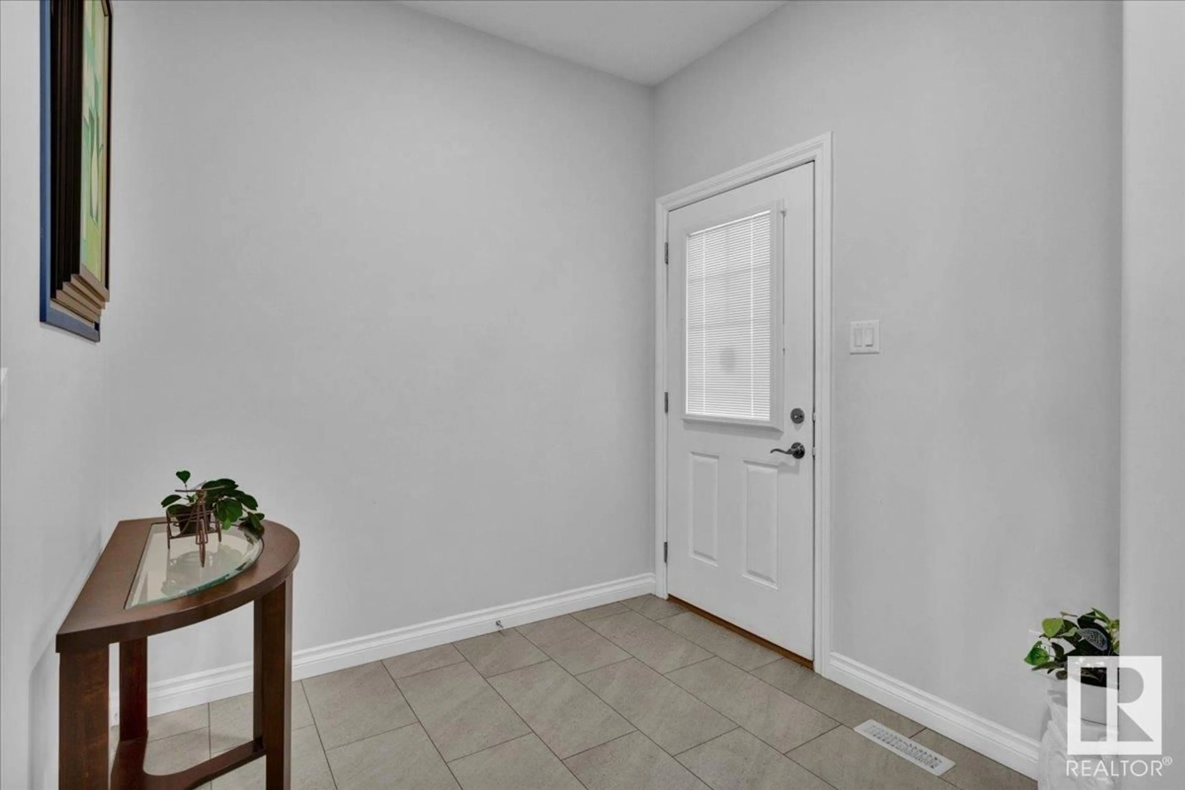 Indoor entryway for NW - 8708 223 ST, Edmonton Alberta T5T7L6