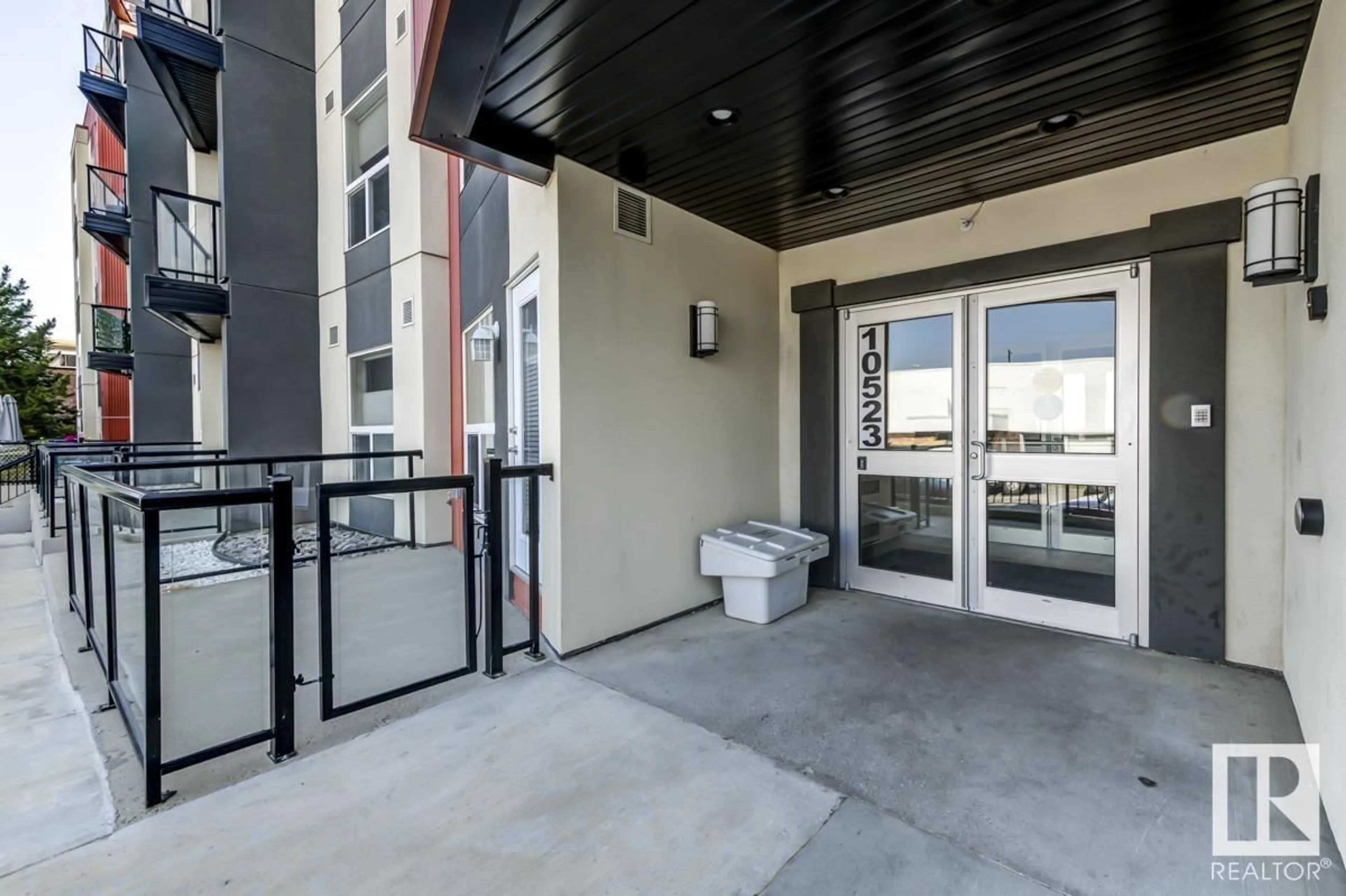 Patio, unknown for #219 - 10523 123 ST, Edmonton Alberta T5N1W9
