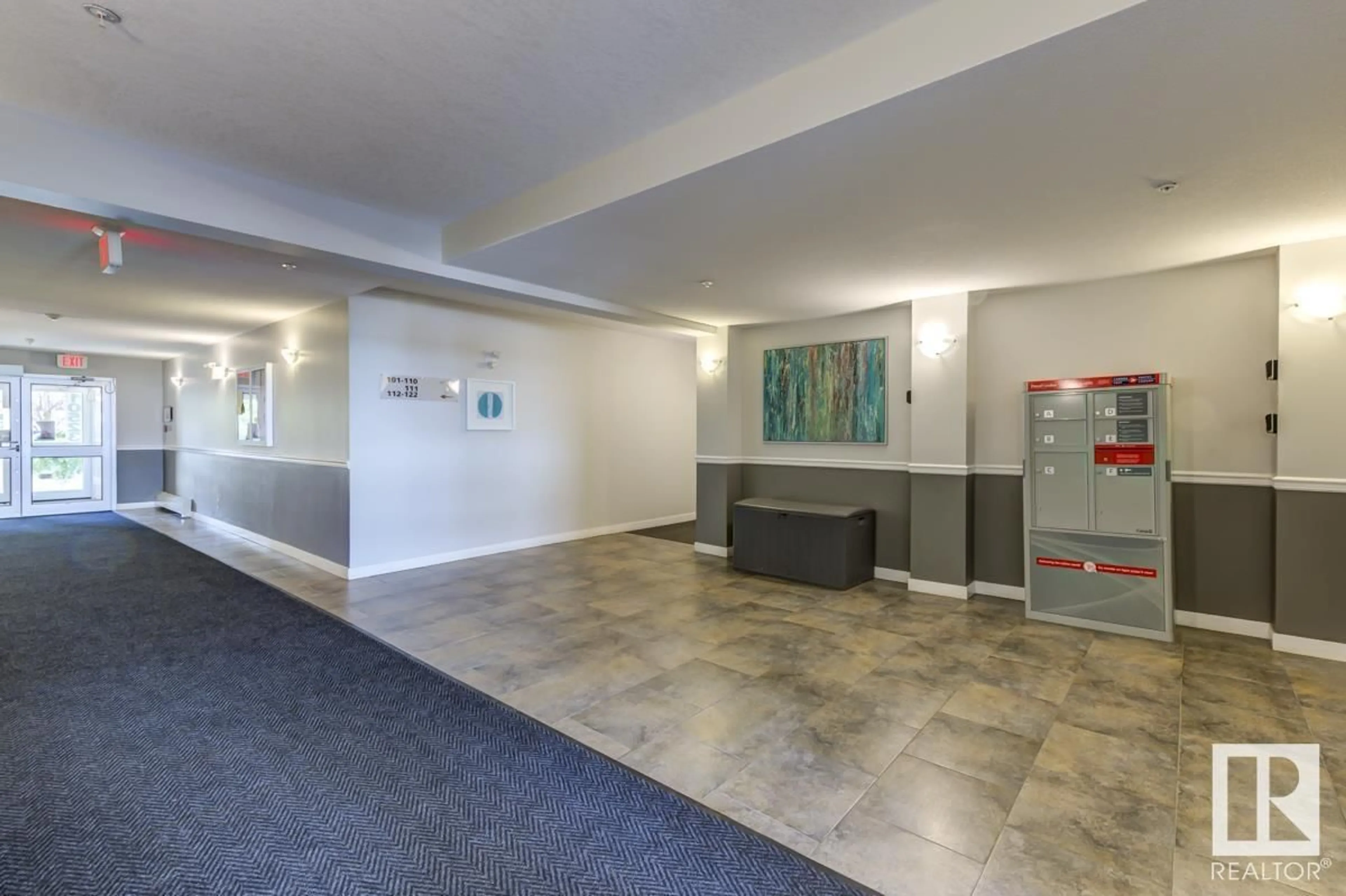 Indoor foyer for #219 - 10523 123 ST, Edmonton Alberta T5N1W9