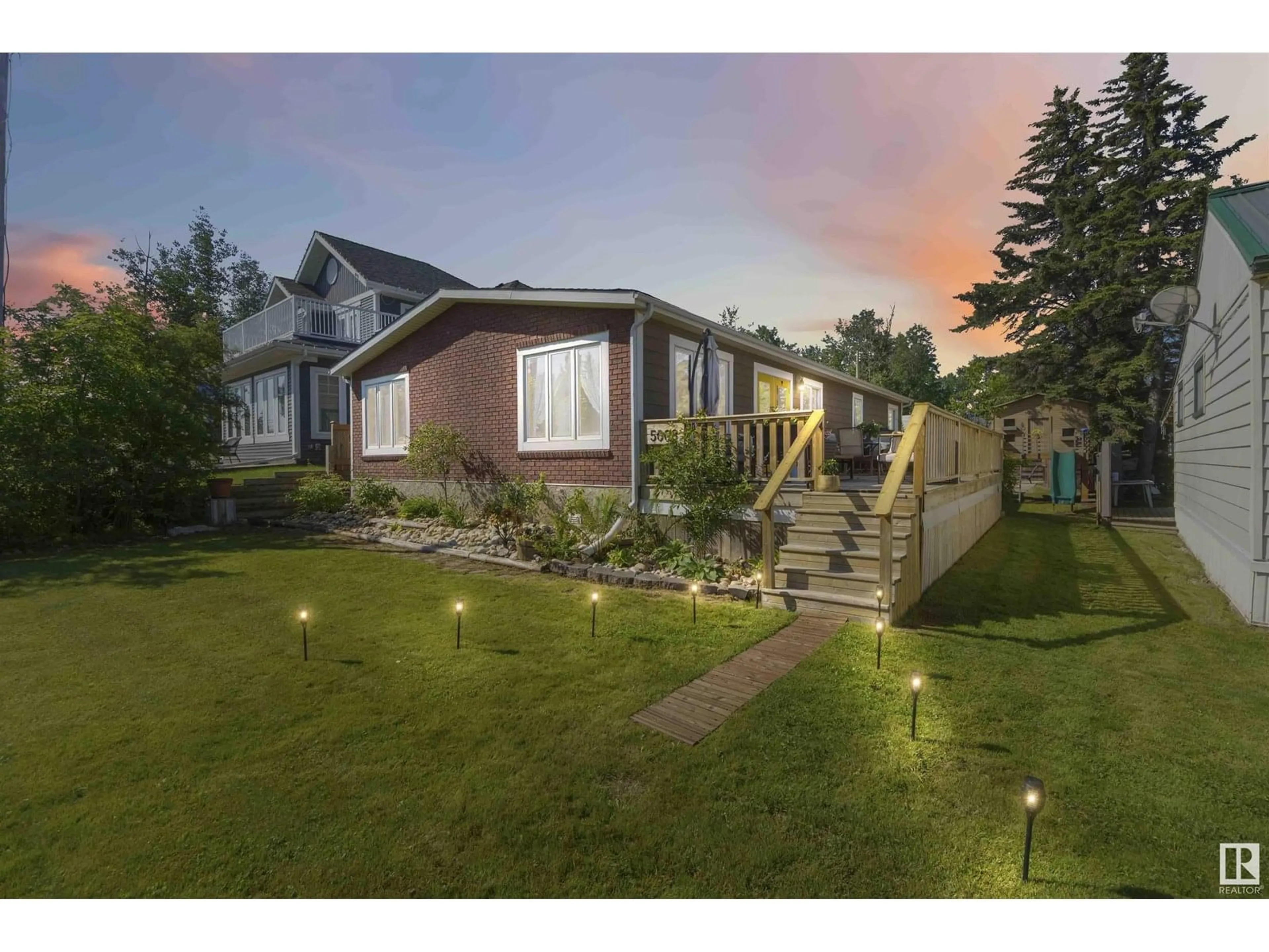 Unknown for 5008 55 ST, Rural Lac Ste. Anne County Alberta T0E0A0