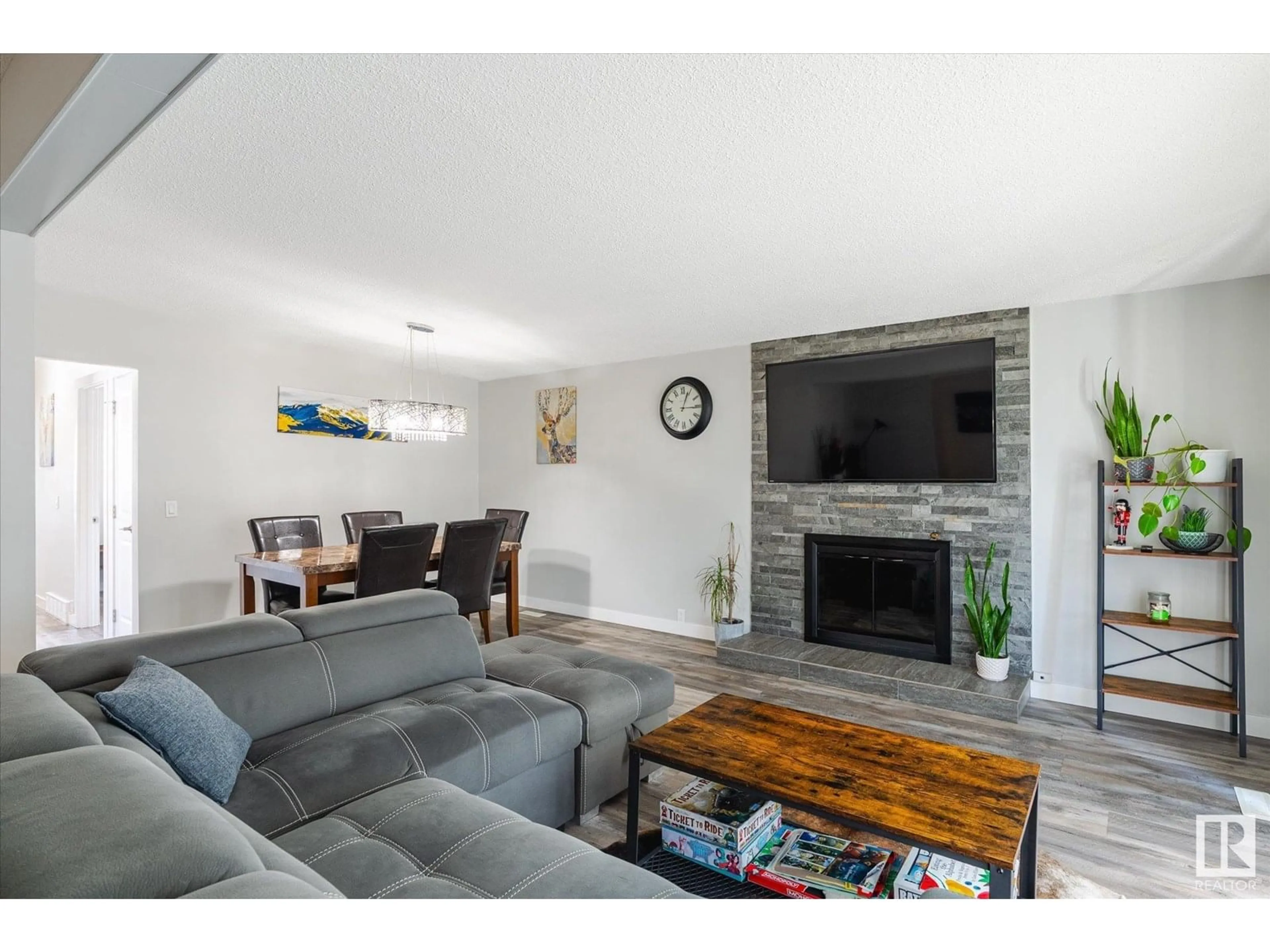Living room with furniture, unknown for NW - 3531 106 ST, Edmonton Alberta T6J2L2
