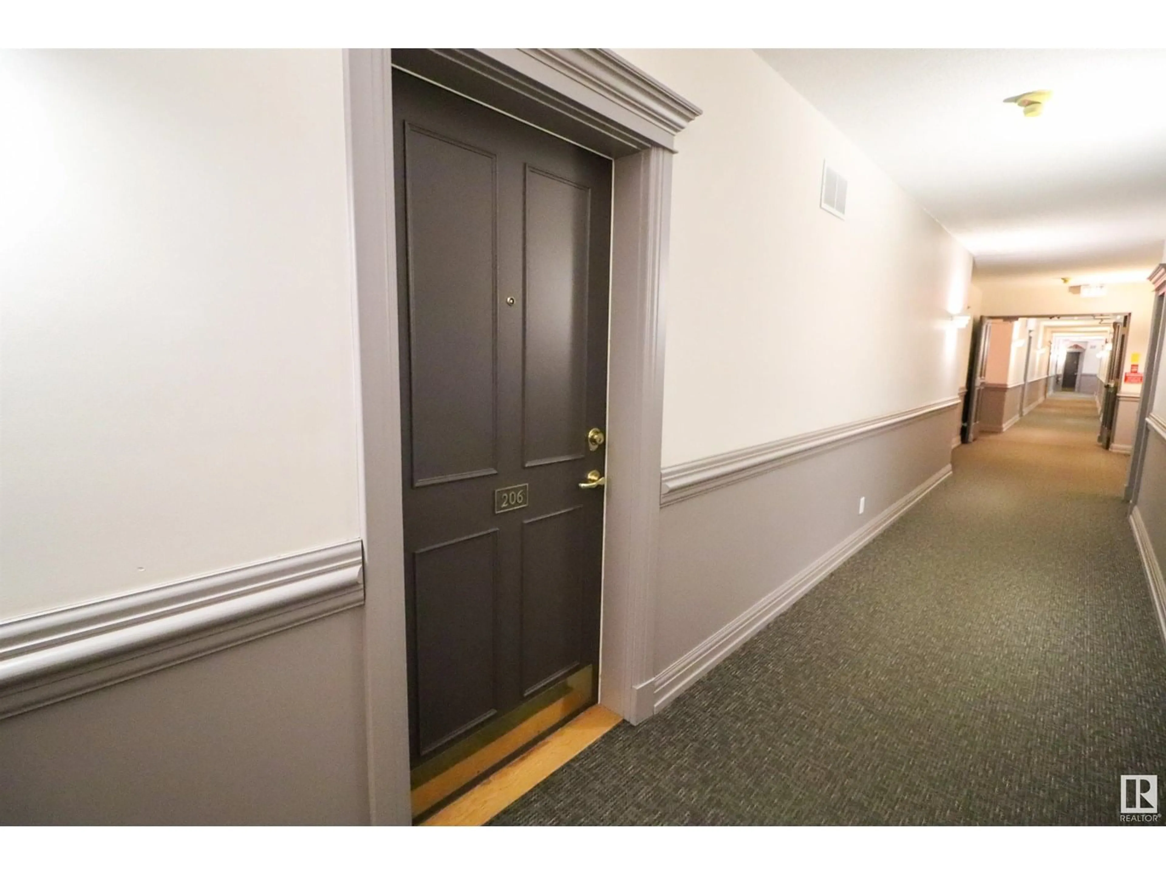 Indoor foyer for 206 - 7327 118 ST, Edmonton Alberta T6G1S5