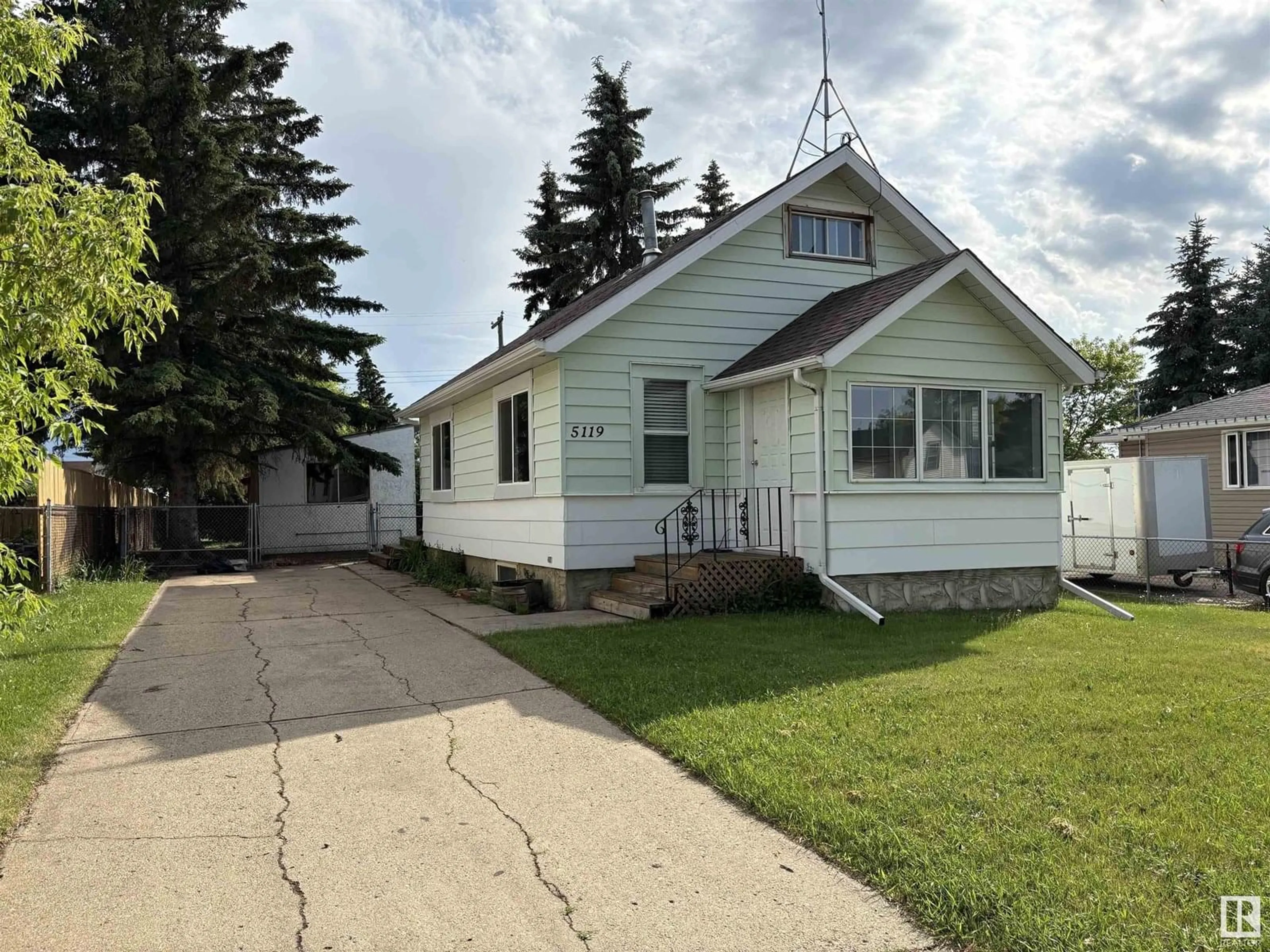 Unknown for 5119 53 AVE, Tofield Alberta T0B4J0