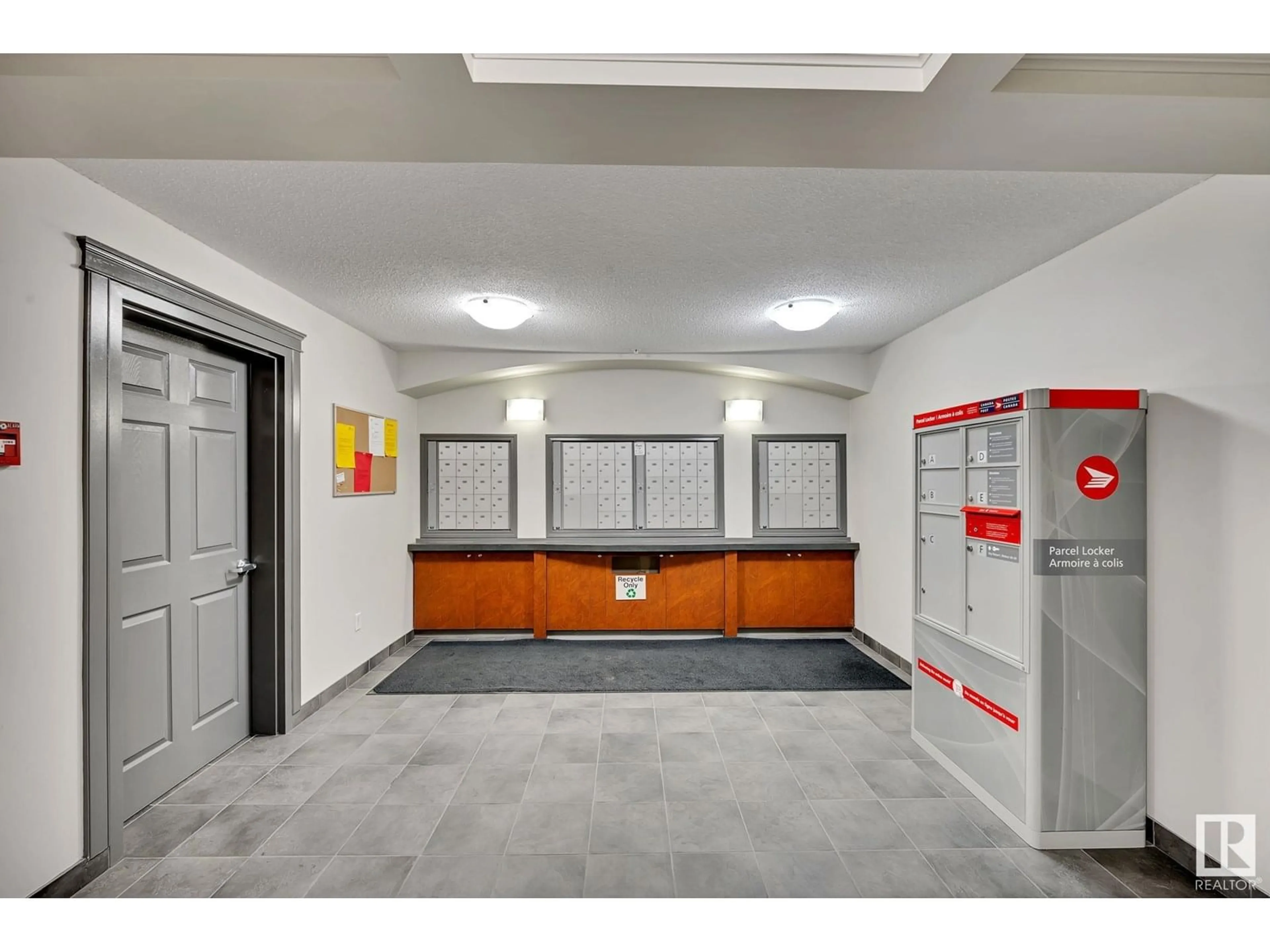 Indoor foyer for #412 - 636 MCALLISTER LO, Edmonton Alberta T6W1N4