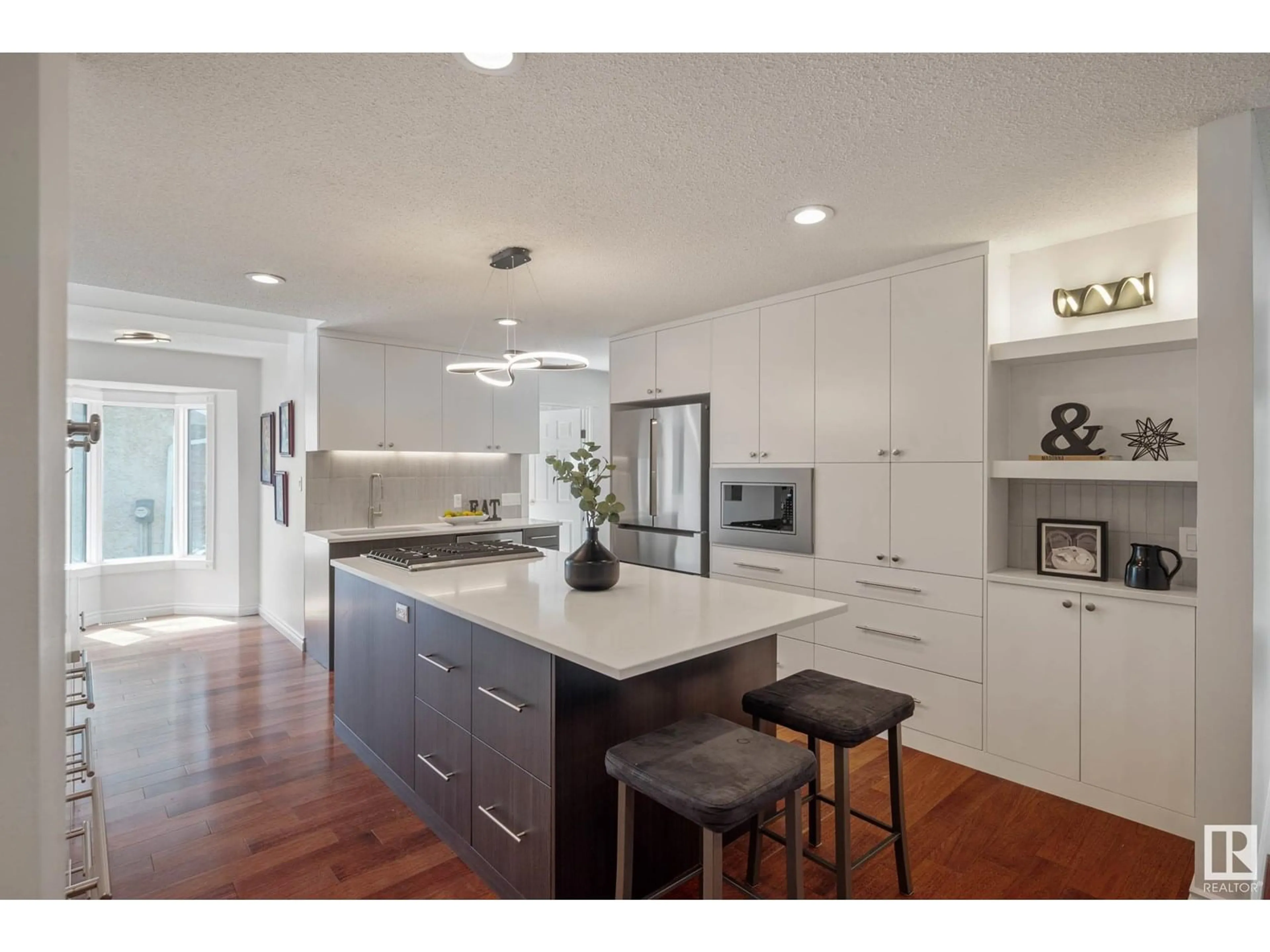 Contemporary kitchen, unknown for 15713 111 ST, Edmonton Alberta T5X4S3
