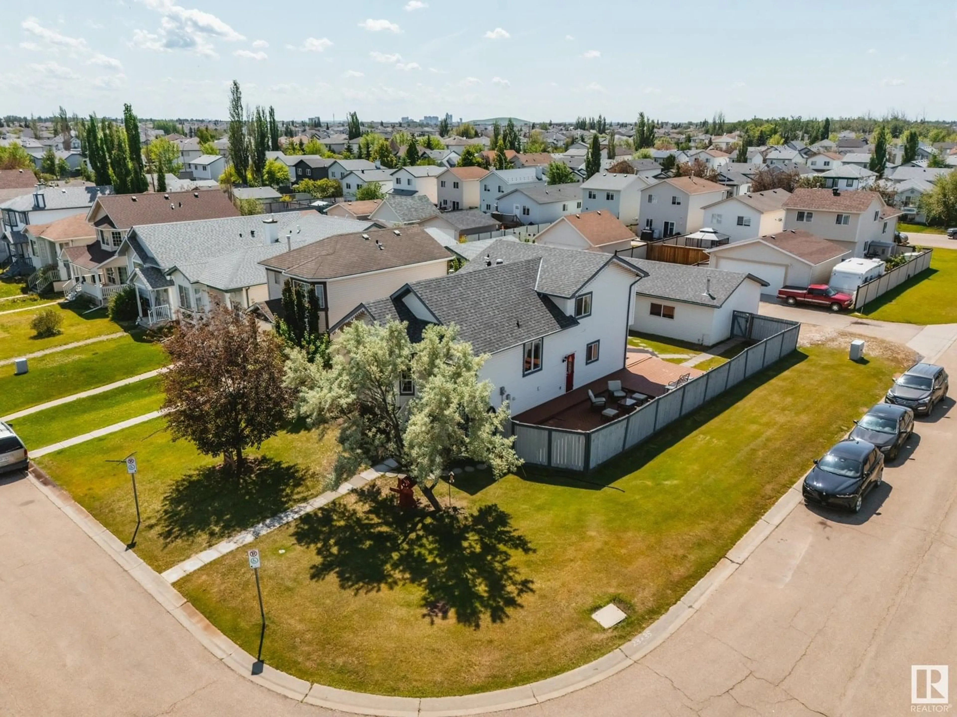 A pic from outside/outdoor area/front of a property/back of a property/a pic from drone, street for 15056 131 ST, Edmonton Alberta T6V1K3