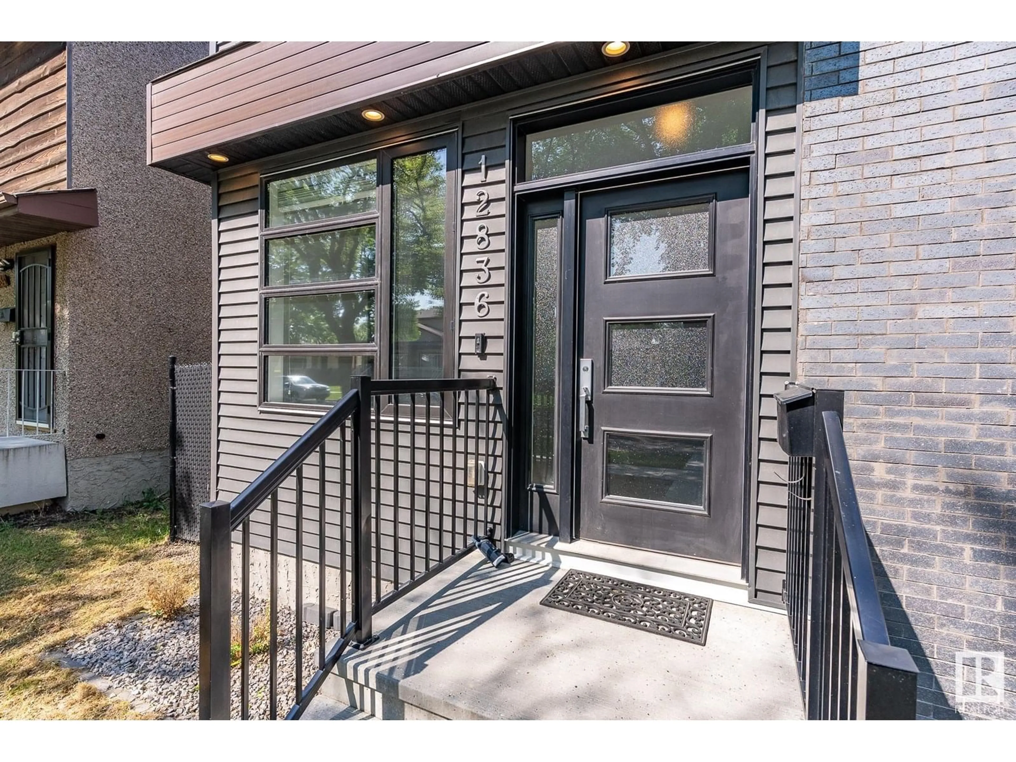 Indoor entryway for NW - 12836 123A ST, Edmonton Alberta T5L0K7