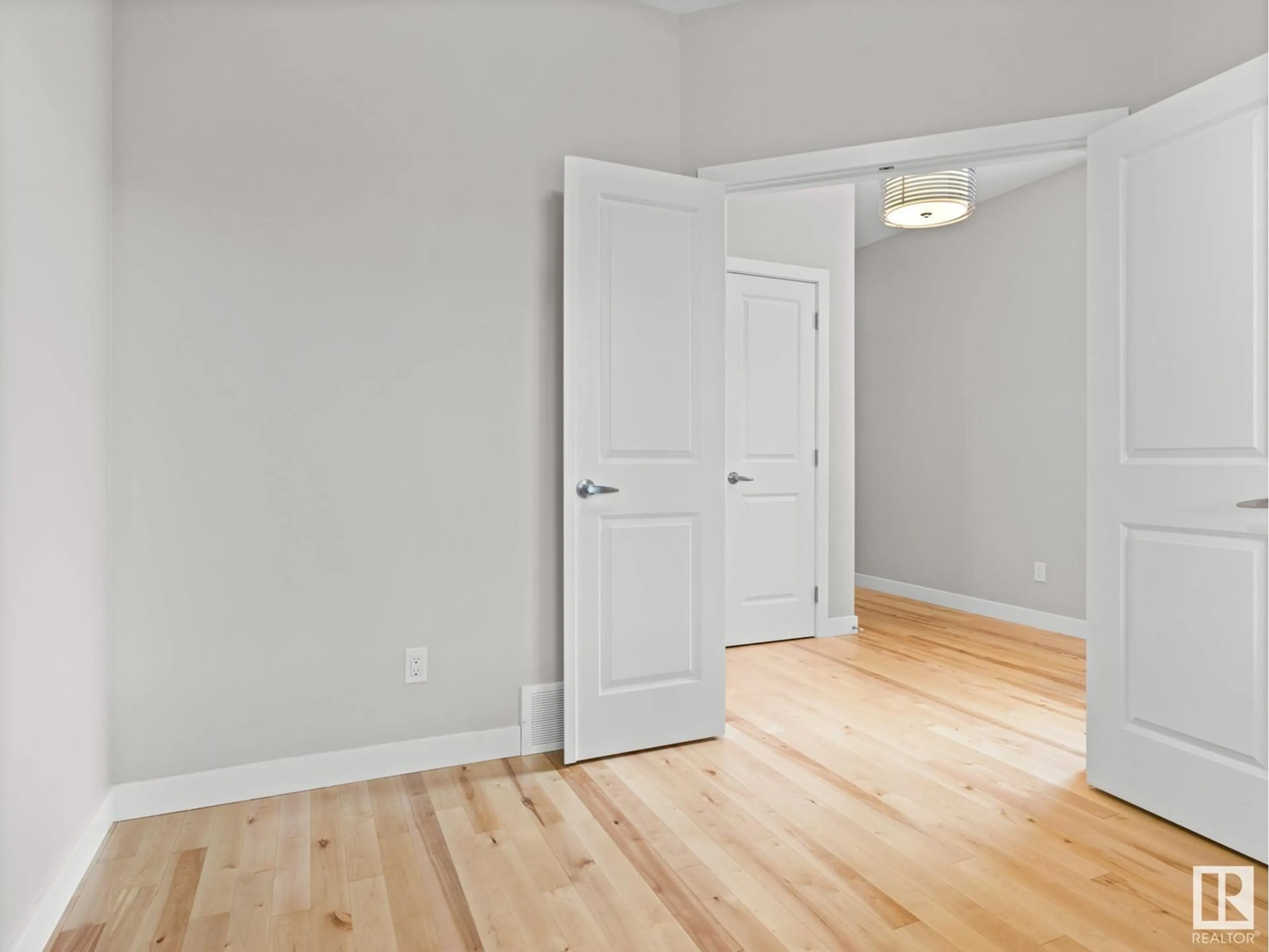 A pic of a room for NW - 12021 40 ST, Edmonton Alberta T5W2L2