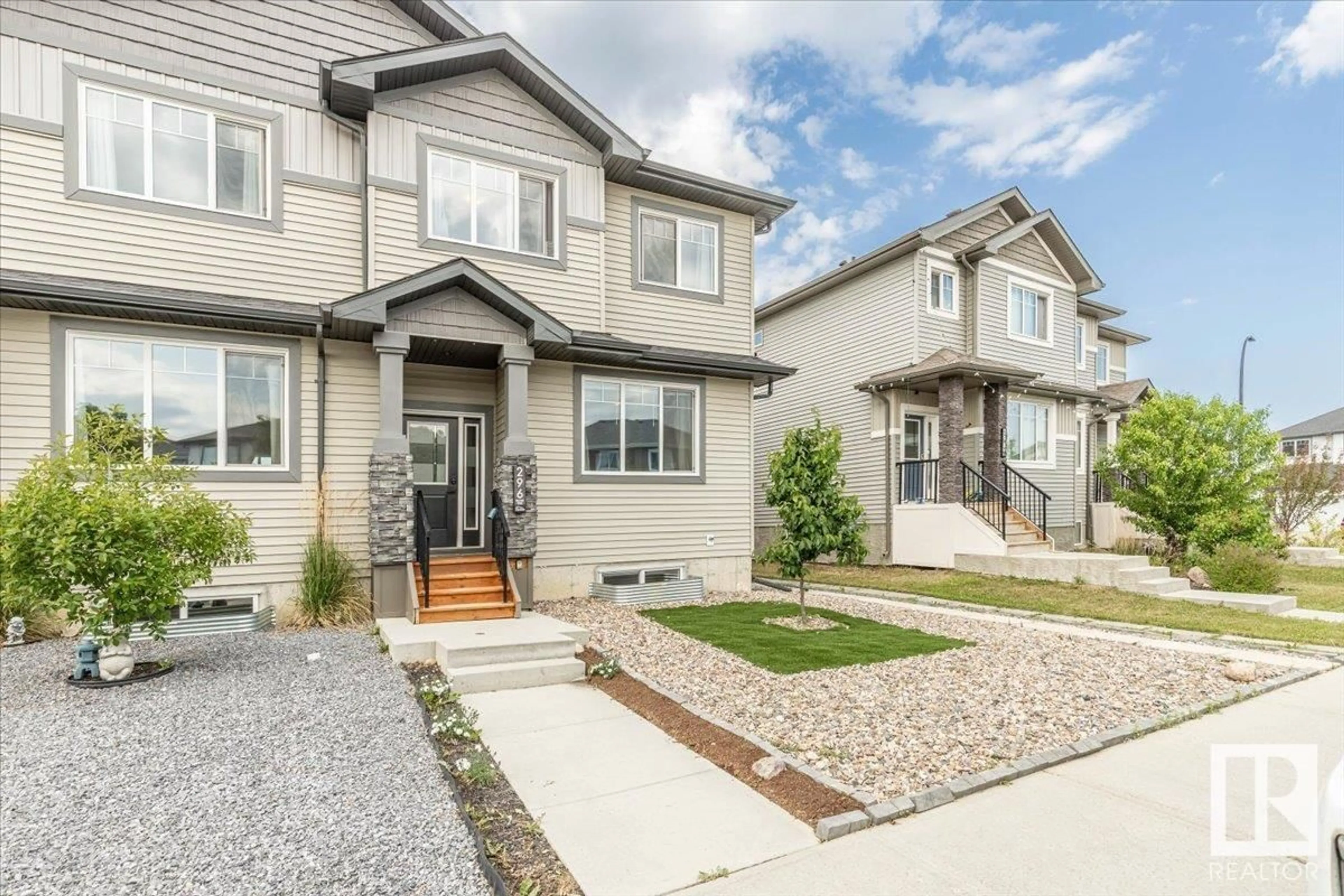 Home with vinyl exterior material, street for 296 ROLSTON WD, Leduc Alberta T9G1G5