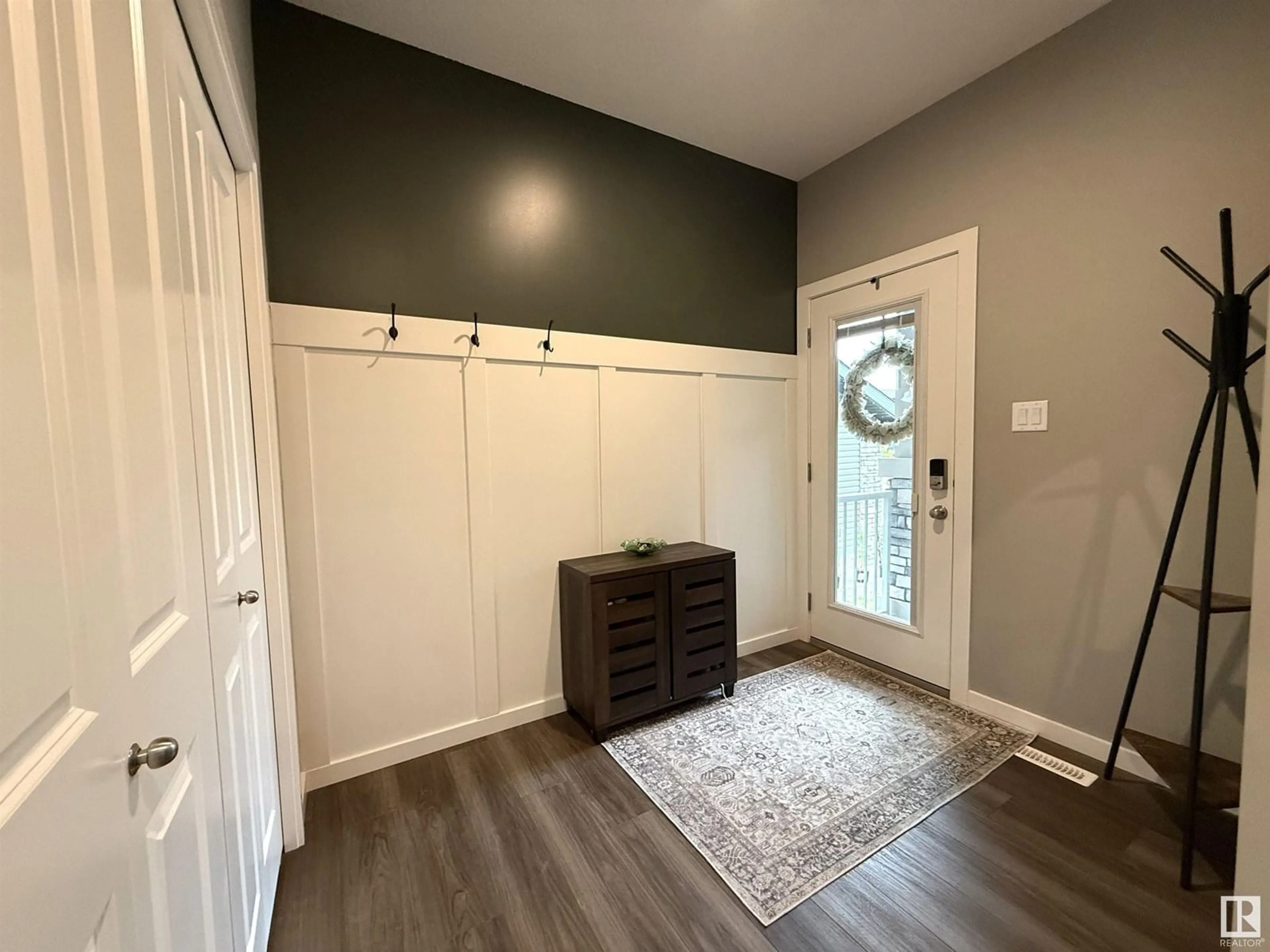 Indoor entryway for 41 PROSPECT PL, Spruce Grove Alberta T7X2W4