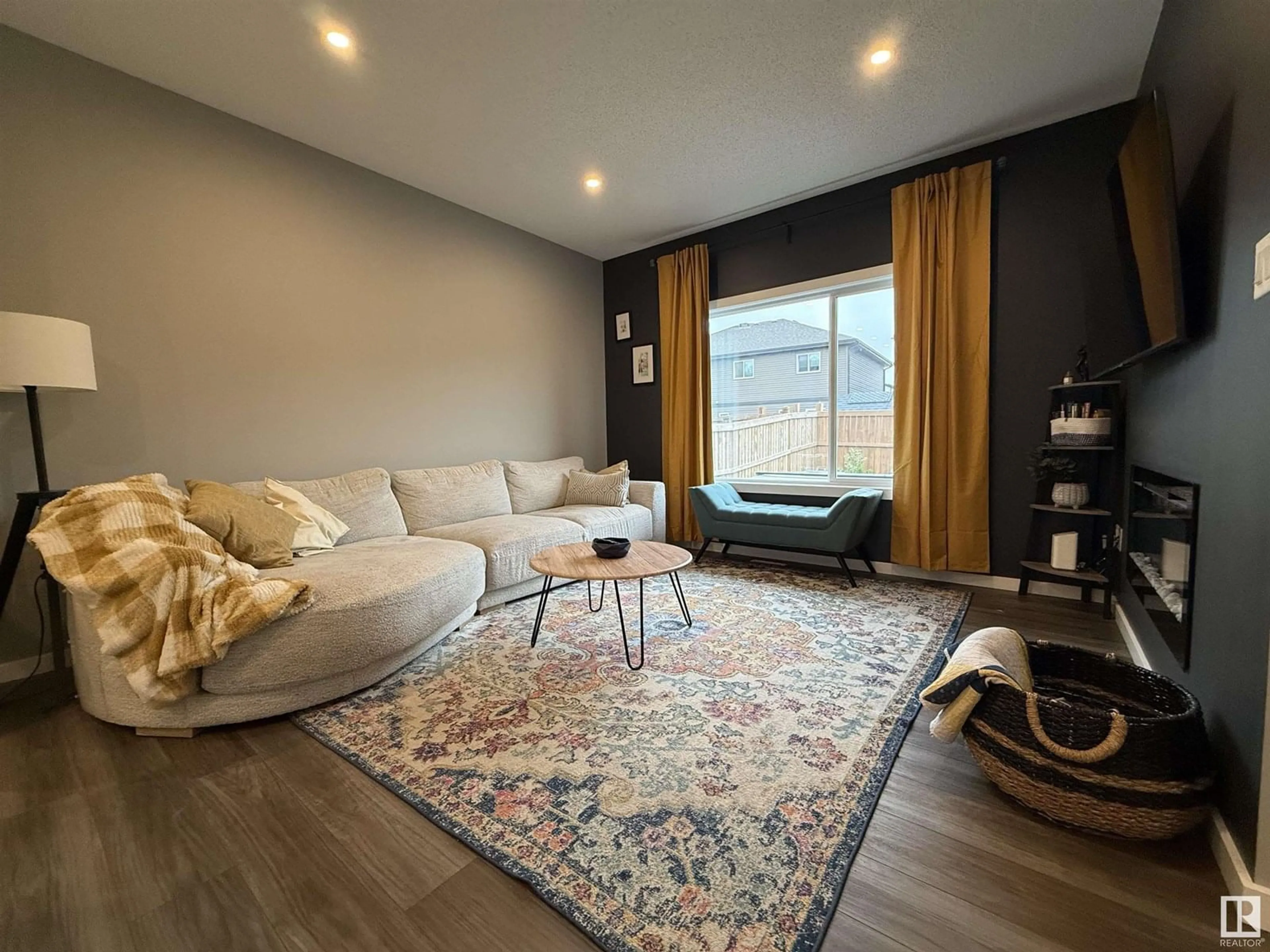 Living room with furniture, unknown for 41 PROSPECT PL, Spruce Grove Alberta T7X2W4