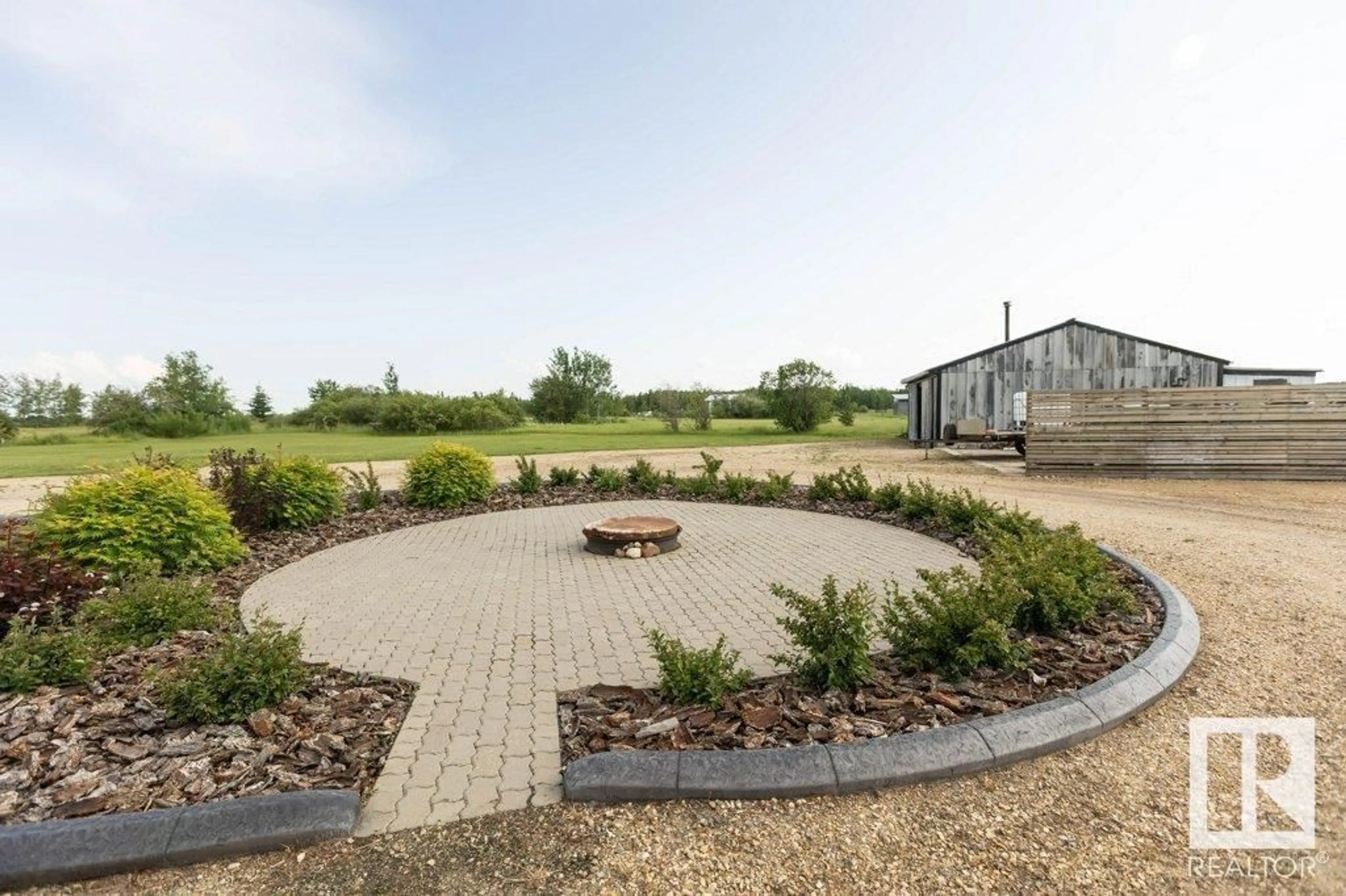 Patio, unknown for 59532 RG RD 255, Rural Westlock County Alberta T7P2P6