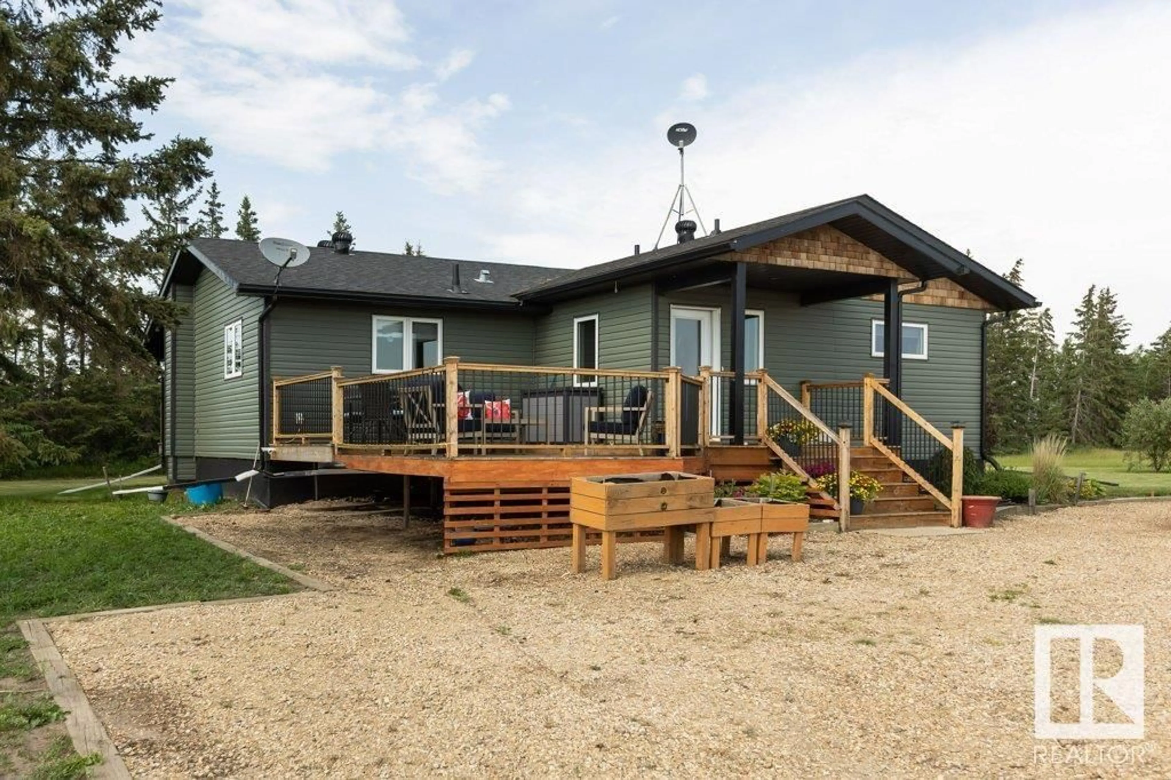 Patio, unknown for 59532 RG RD 255, Rural Westlock County Alberta T7P2P6