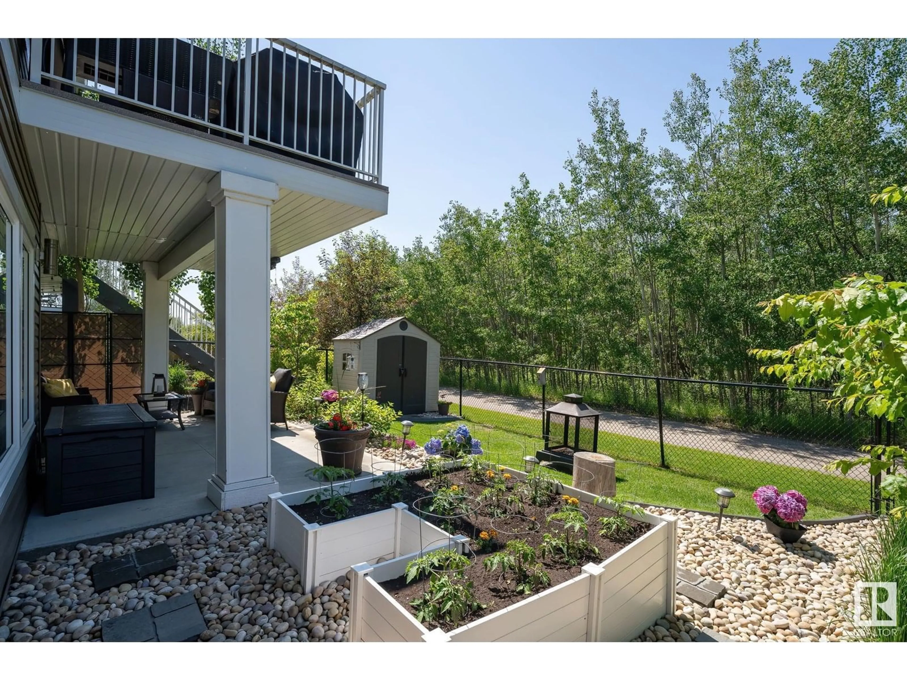 Patio, unknown for 1778 TANAGER CL, Edmonton Alberta T5S0N2