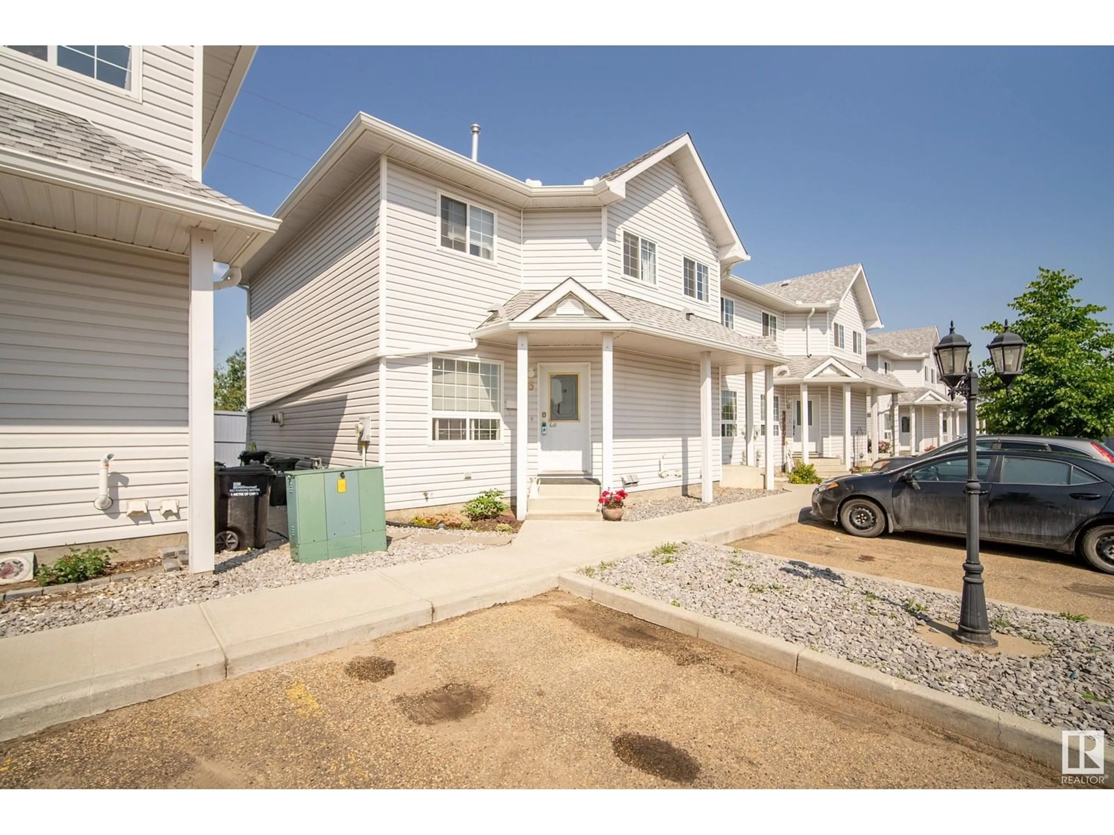 Home with vinyl exterior material, street for #8 - 10 CRANBERRY DR, Sherwood Park Alberta T8H2A1