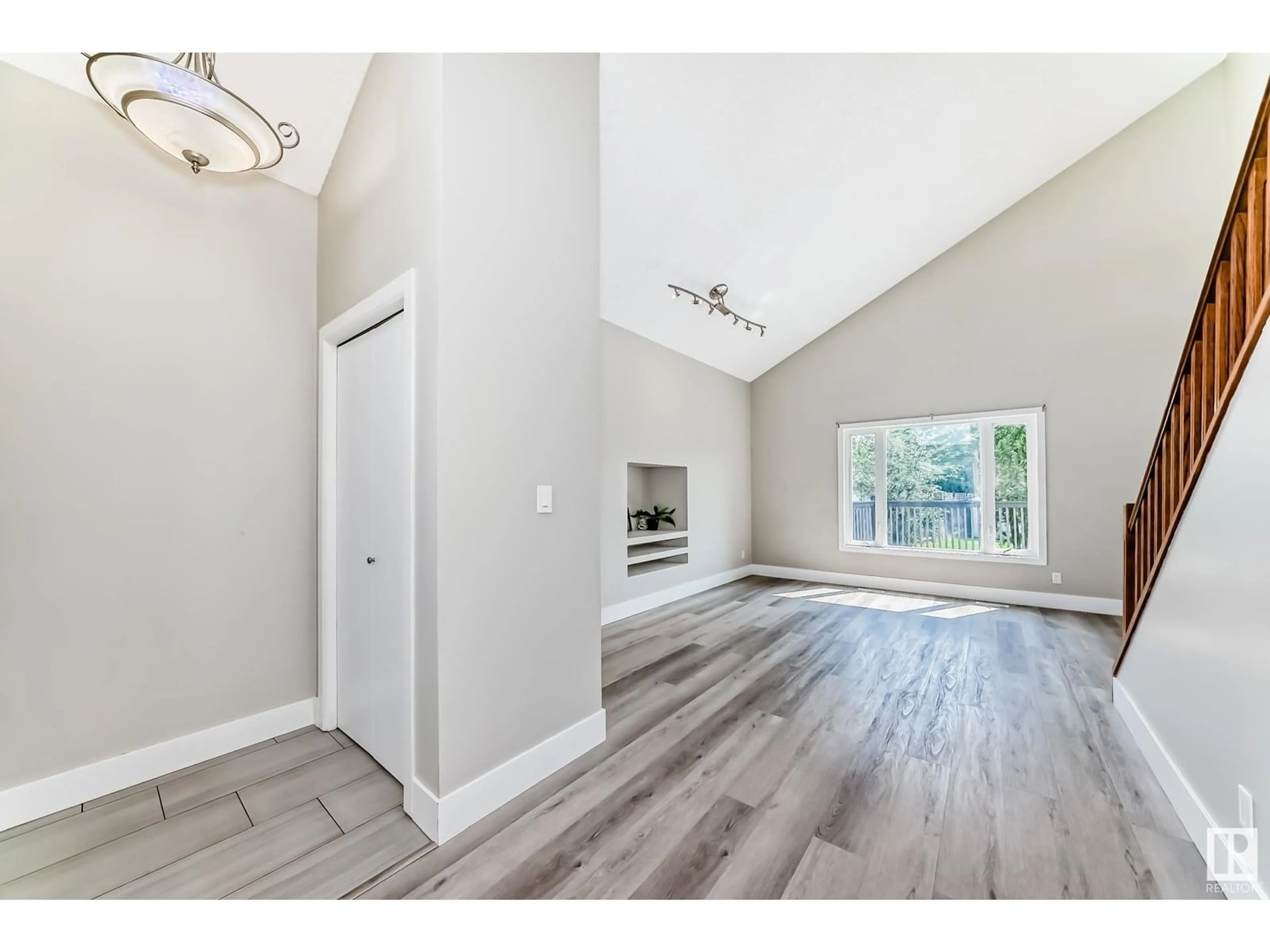 Unknown for NW - 14513 37 ST, Edmonton Alberta T5Y2K8