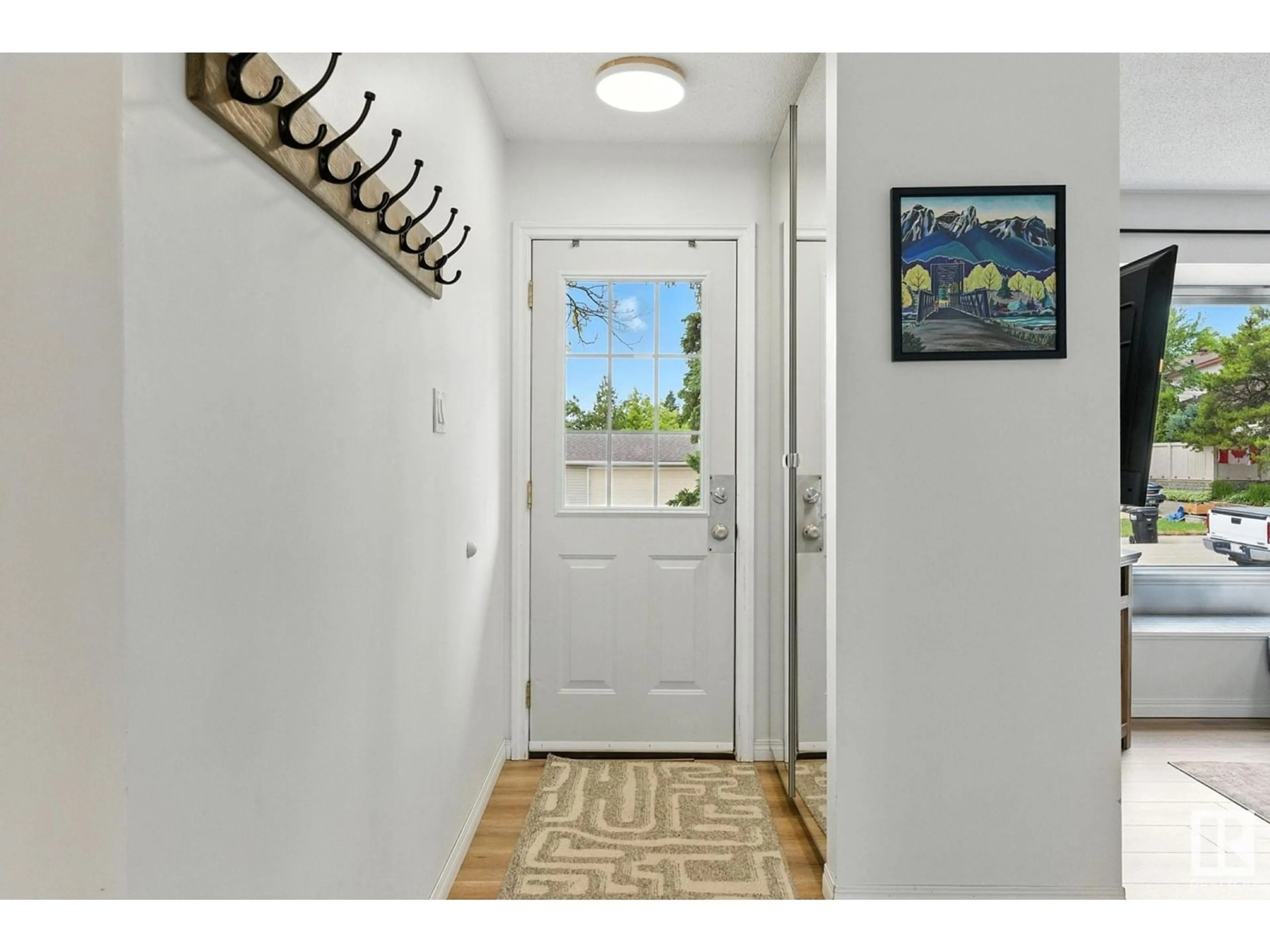 Indoor entryway for 35 GARNET CR, Sherwood Park Alberta T8A2R7