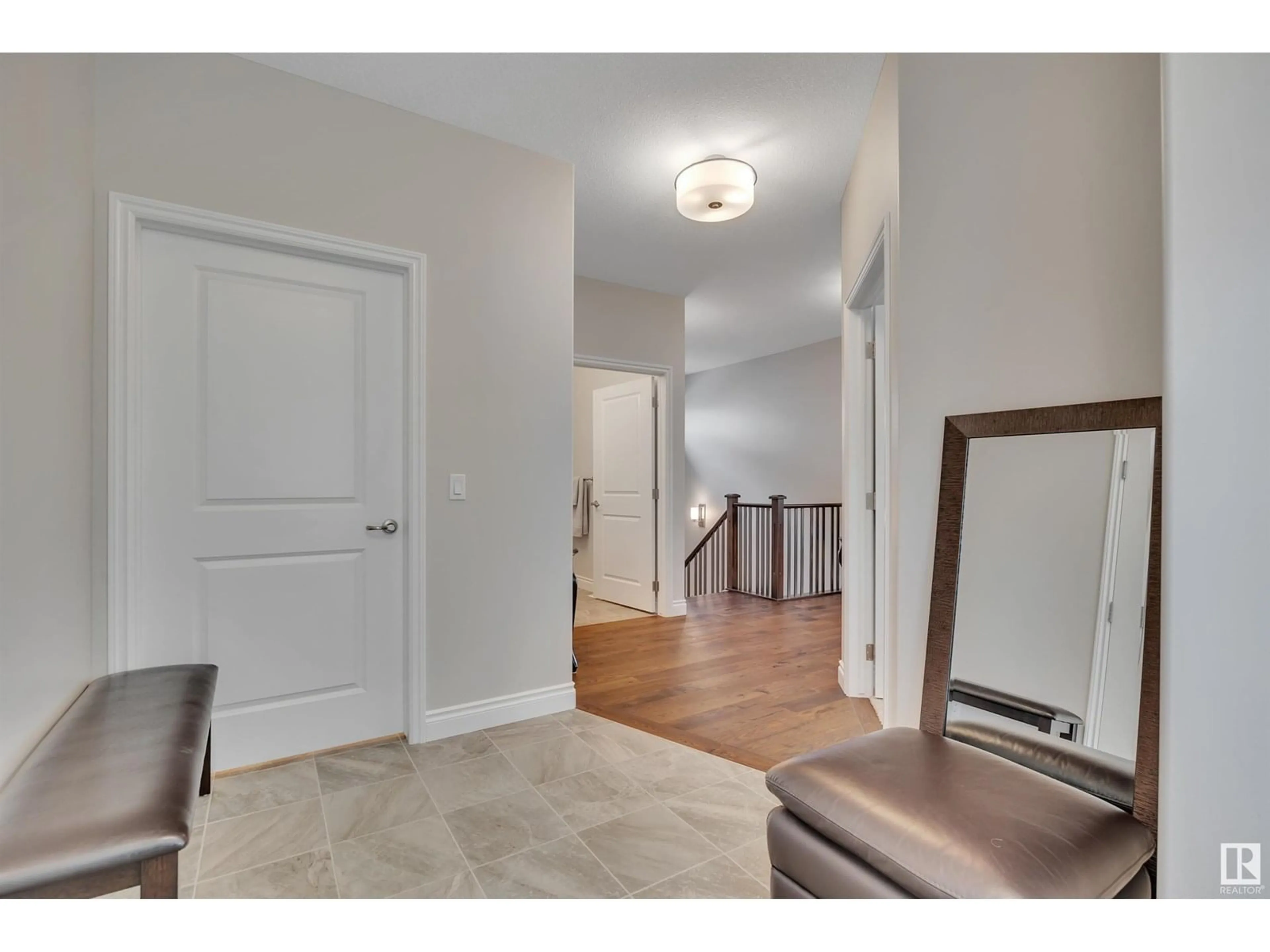 Indoor entryway for 5756 GREENOUGH LANDING LD, Edmonton Alberta T5T7J7