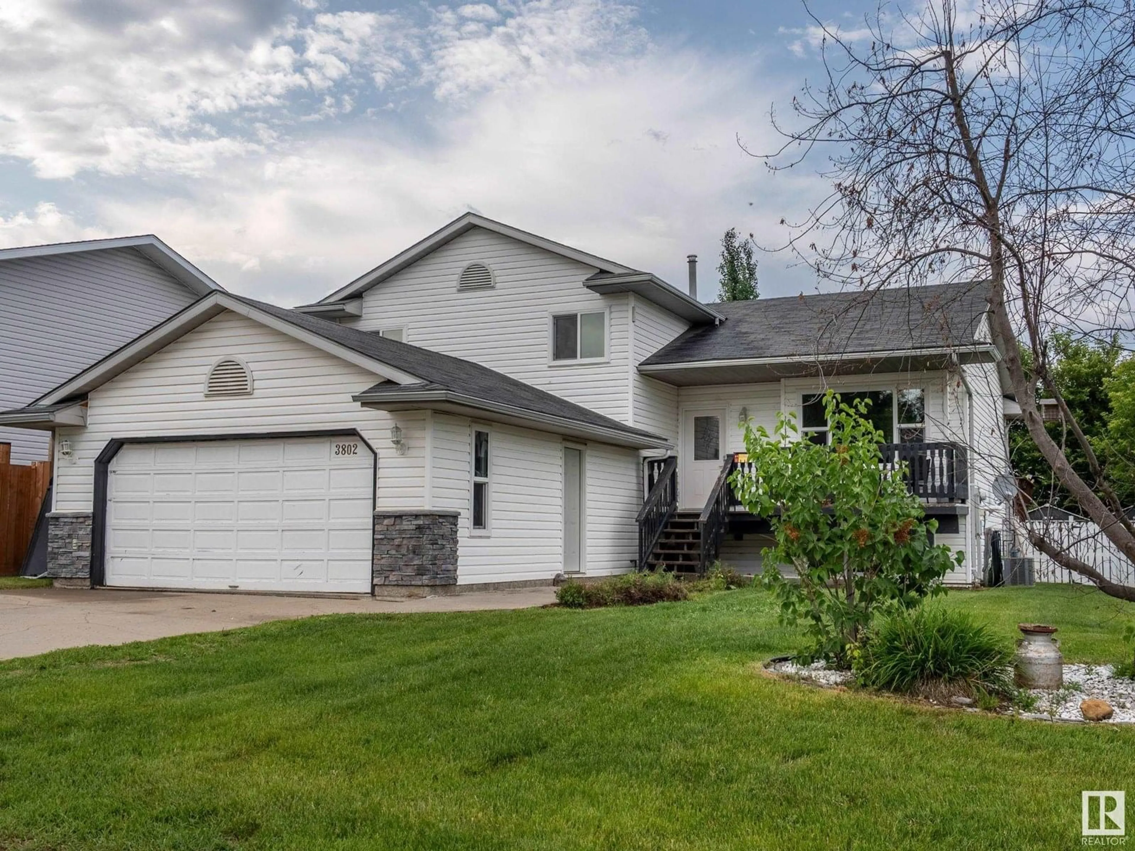 Home with vinyl exterior material, street for 3802 51 AV, Cold Lake Alberta T9M2B2