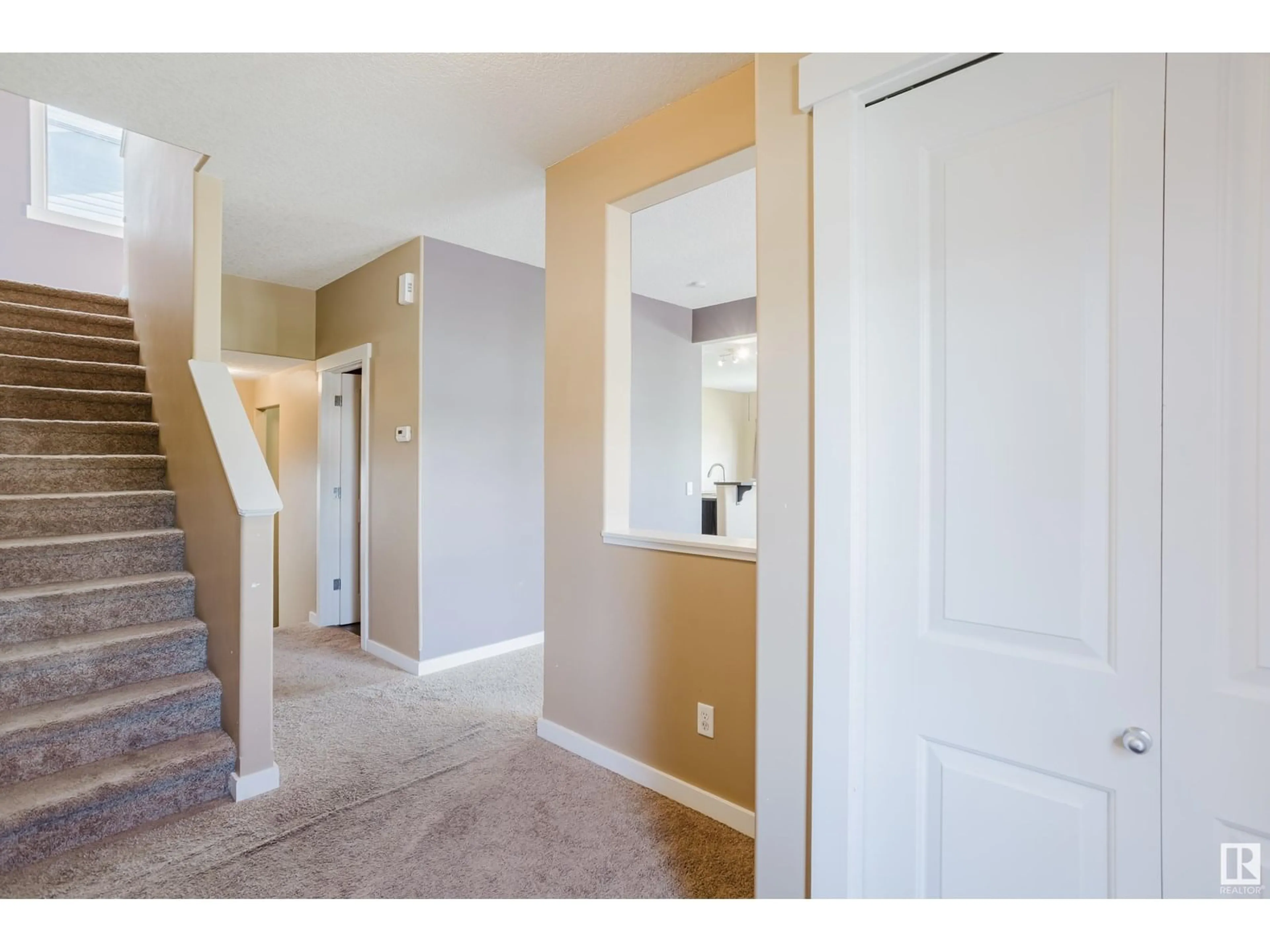 Indoor entryway for 1206 37 AV, Edmonton Alberta T6T0J5