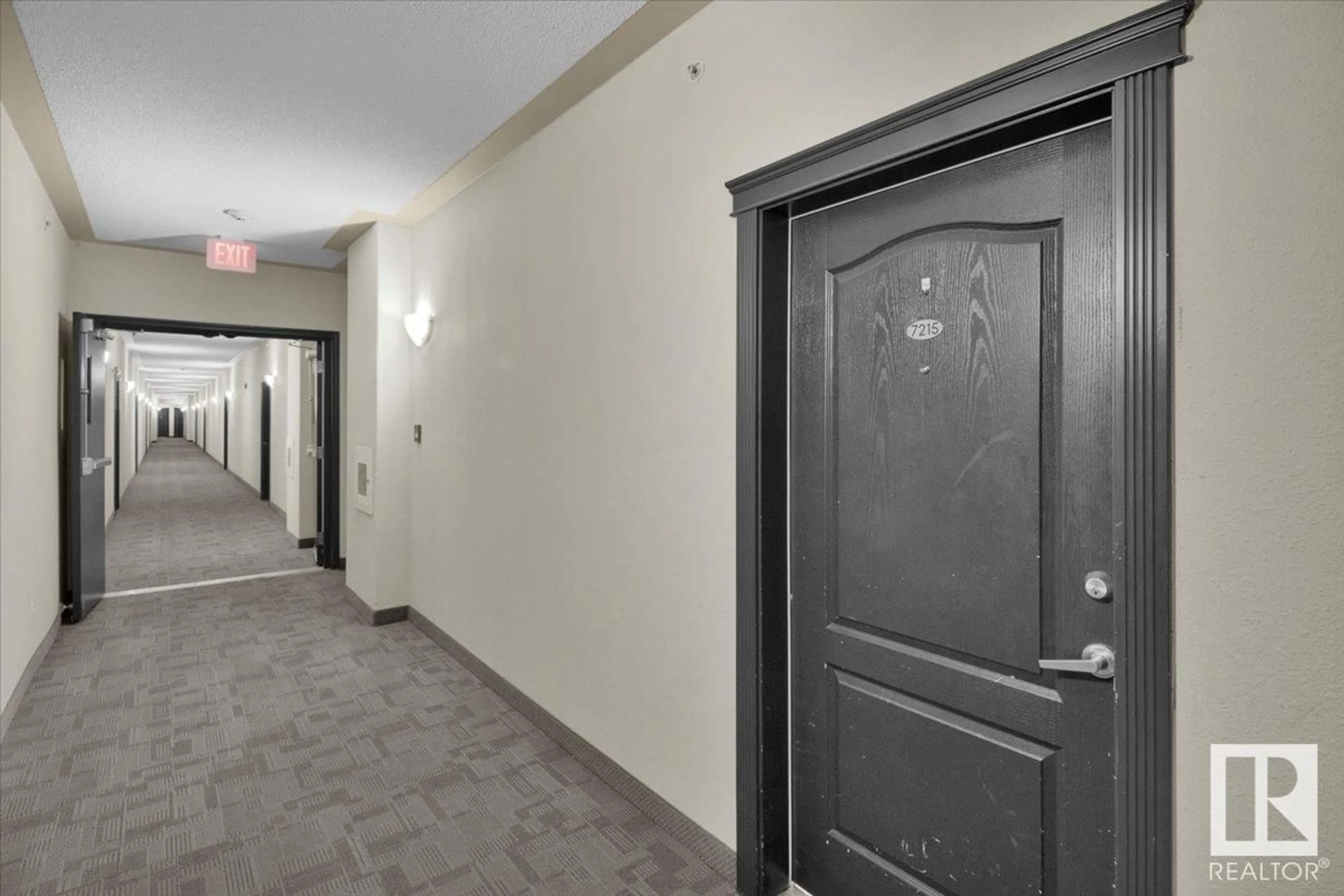 Indoor foyer for 7327 - 7215 SOUTH TERWILLEGAR DR, Edmonton Alberta T6R0L8