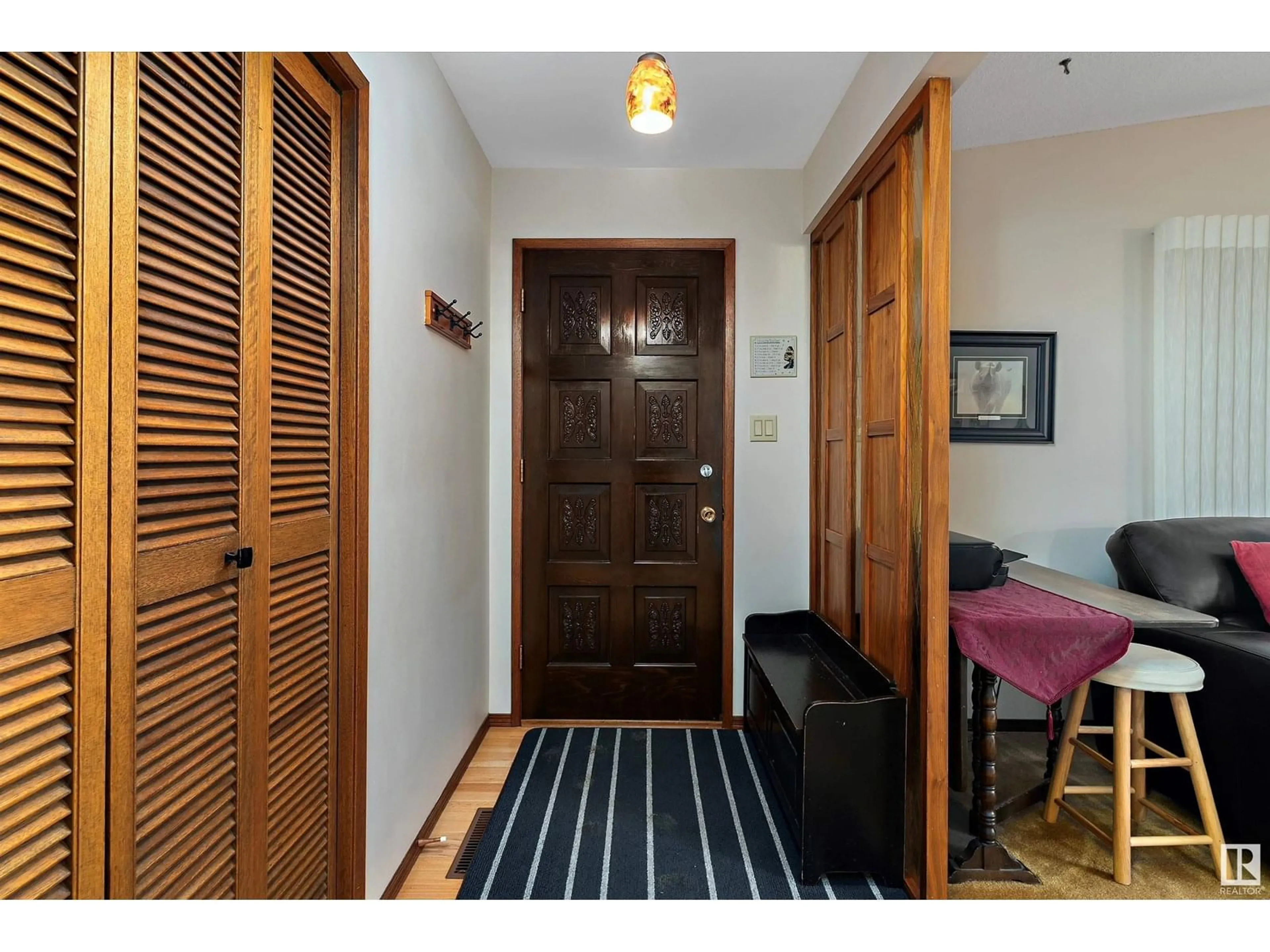 Indoor entryway for NW - 7508 152A AV, Edmonton Alberta T5C2Z7