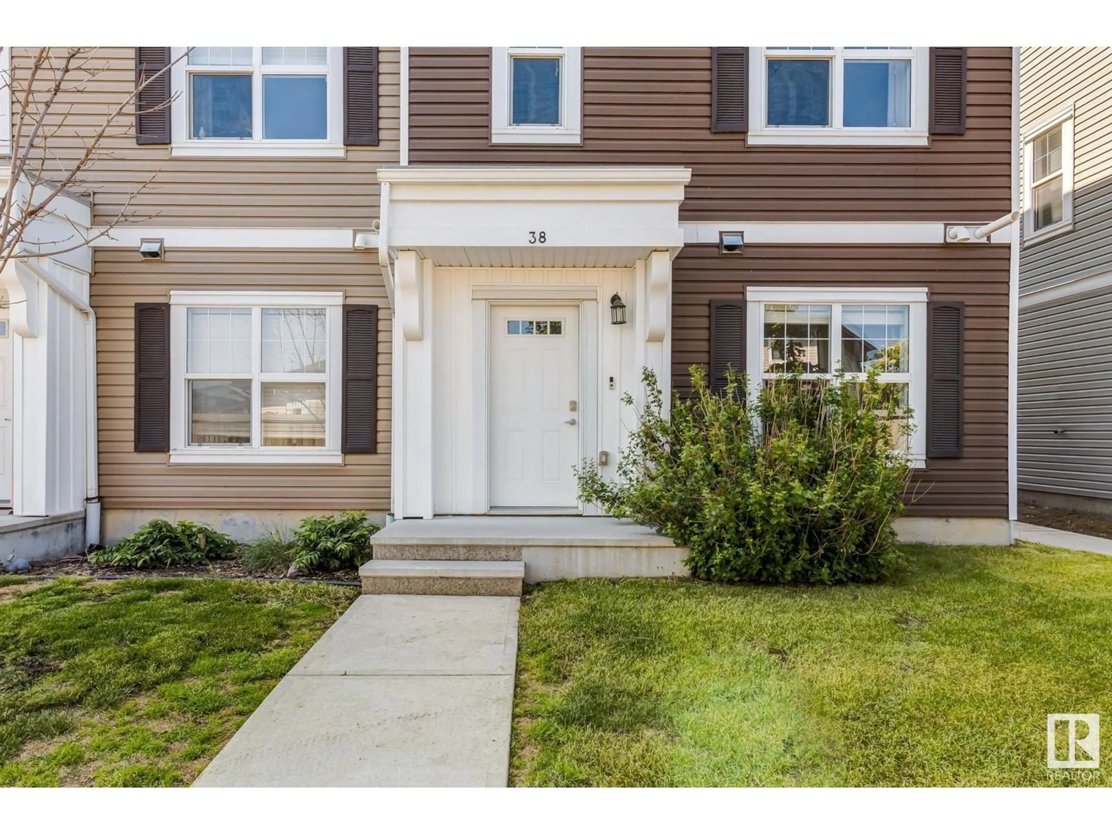Home with vinyl exterior material, street for 903 - 38 CRYSTALLINA NERA WY, Edmonton Alberta T5Z0N6