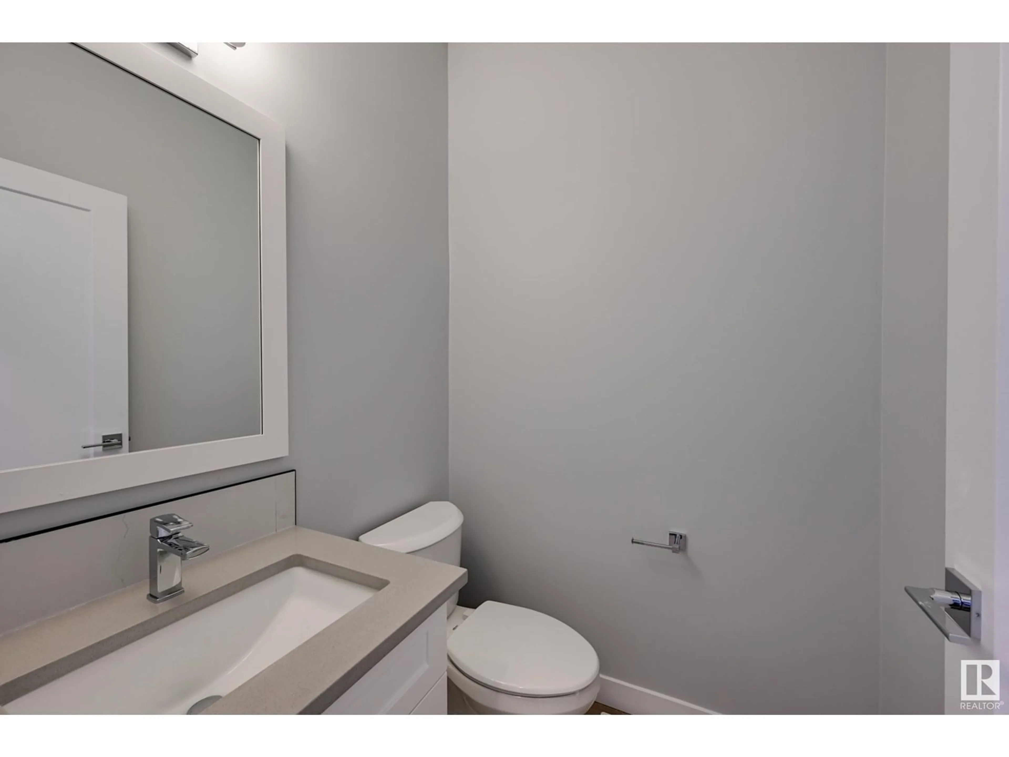 Standard bathroom, unknown for 10214 92A AV, Morinville Alberta T8R2R4