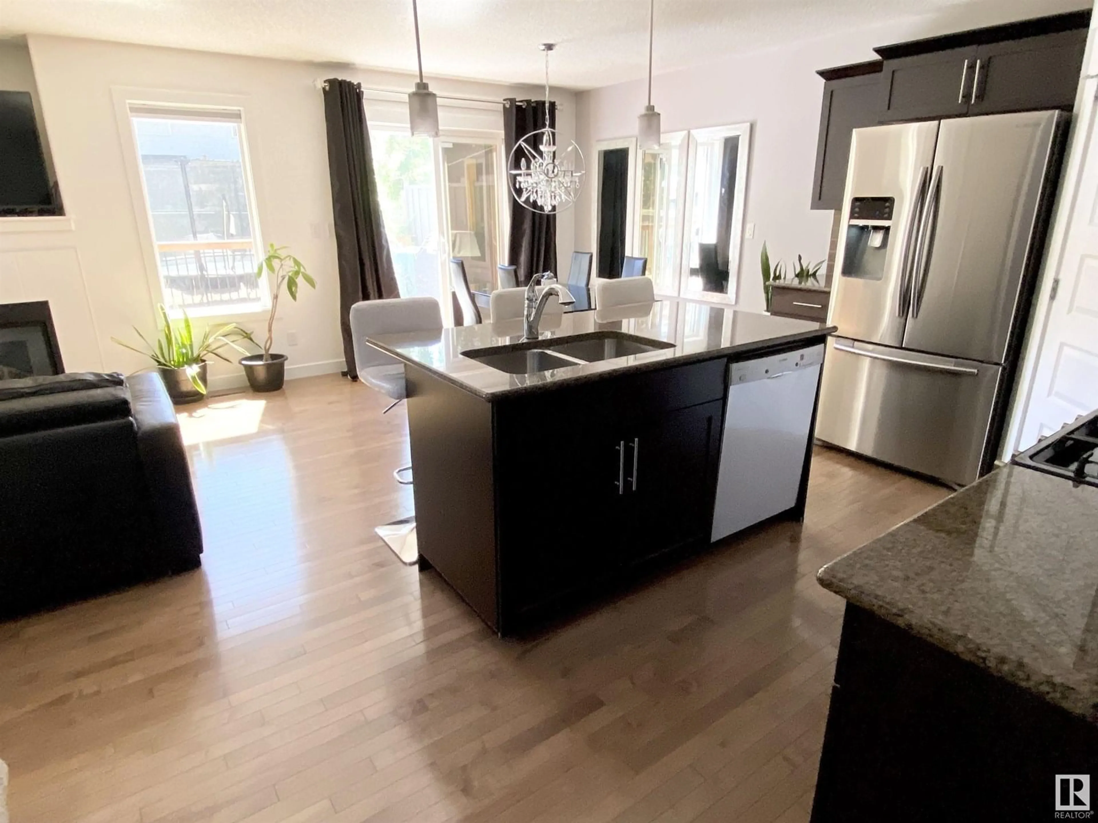 Open concept kitchen, unknown for 29 SUNTERRA WY, Sherwood Park Alberta T8H0R3