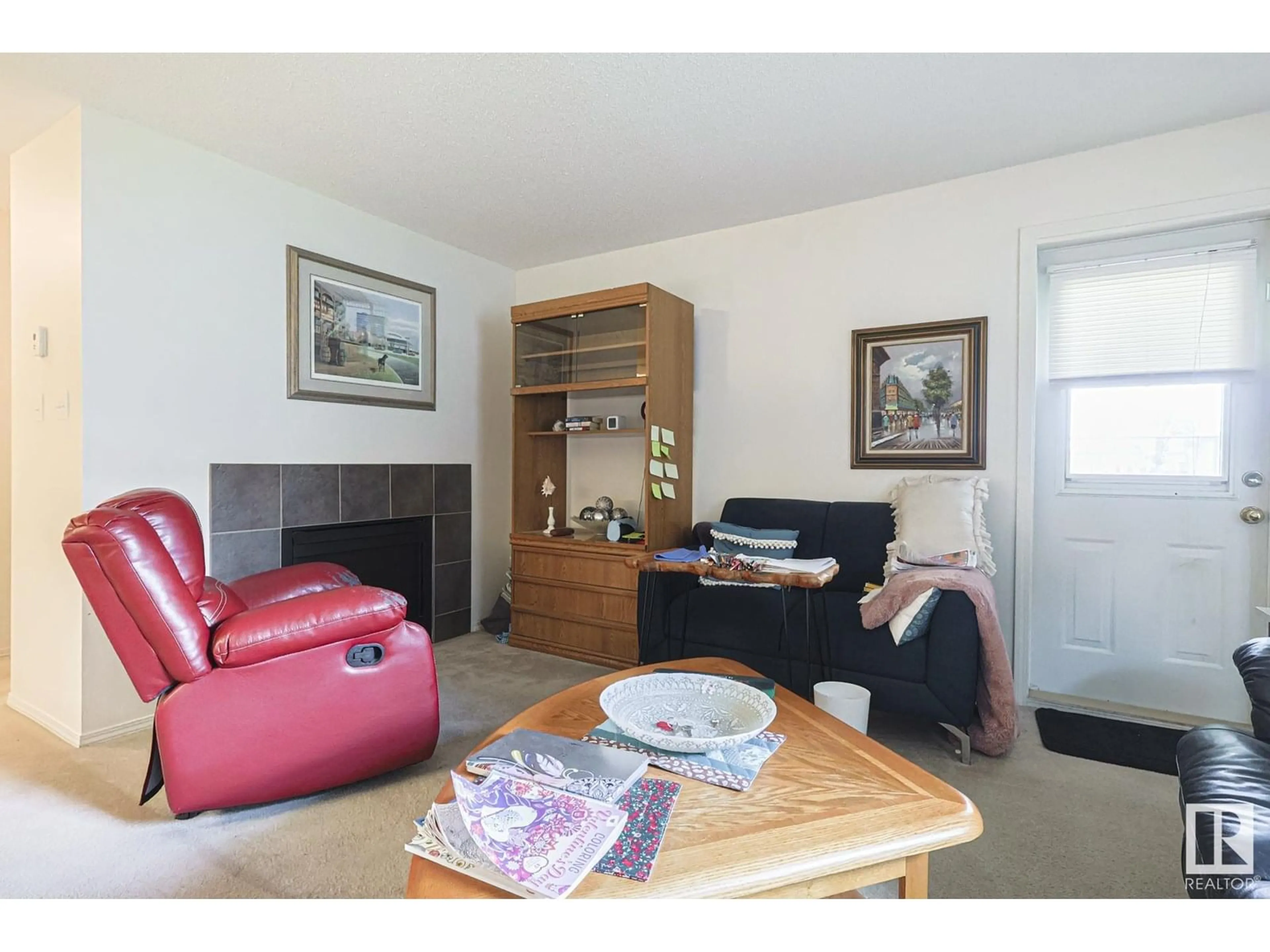 Living room with furniture, wood/laminate floor for 40 - 109 ALPINE PL, St. Albert Alberta T8N3Y2