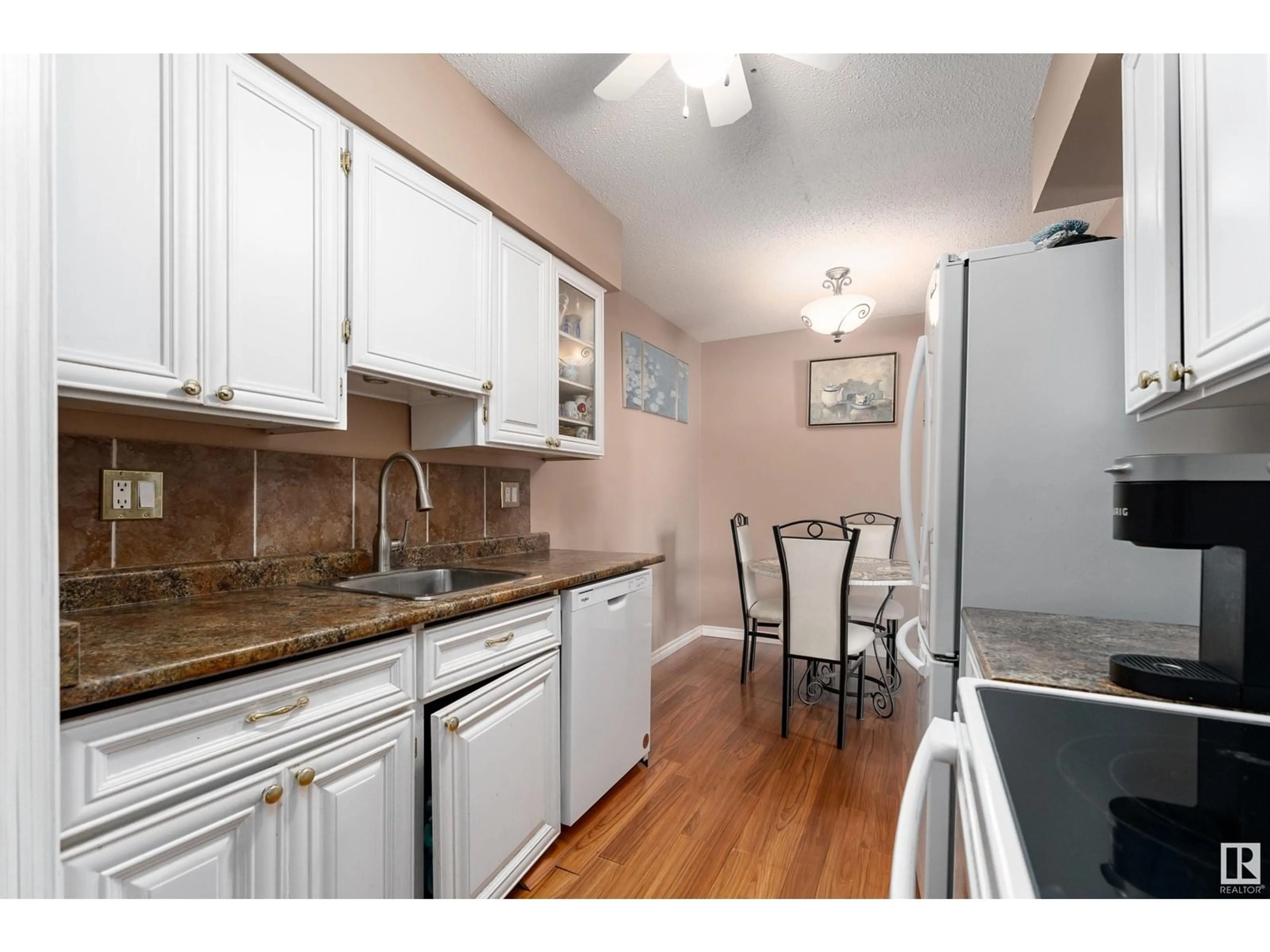 Standard kitchen, unknown for #3 - 14110 80 ST, Edmonton Alberta T5C1L6