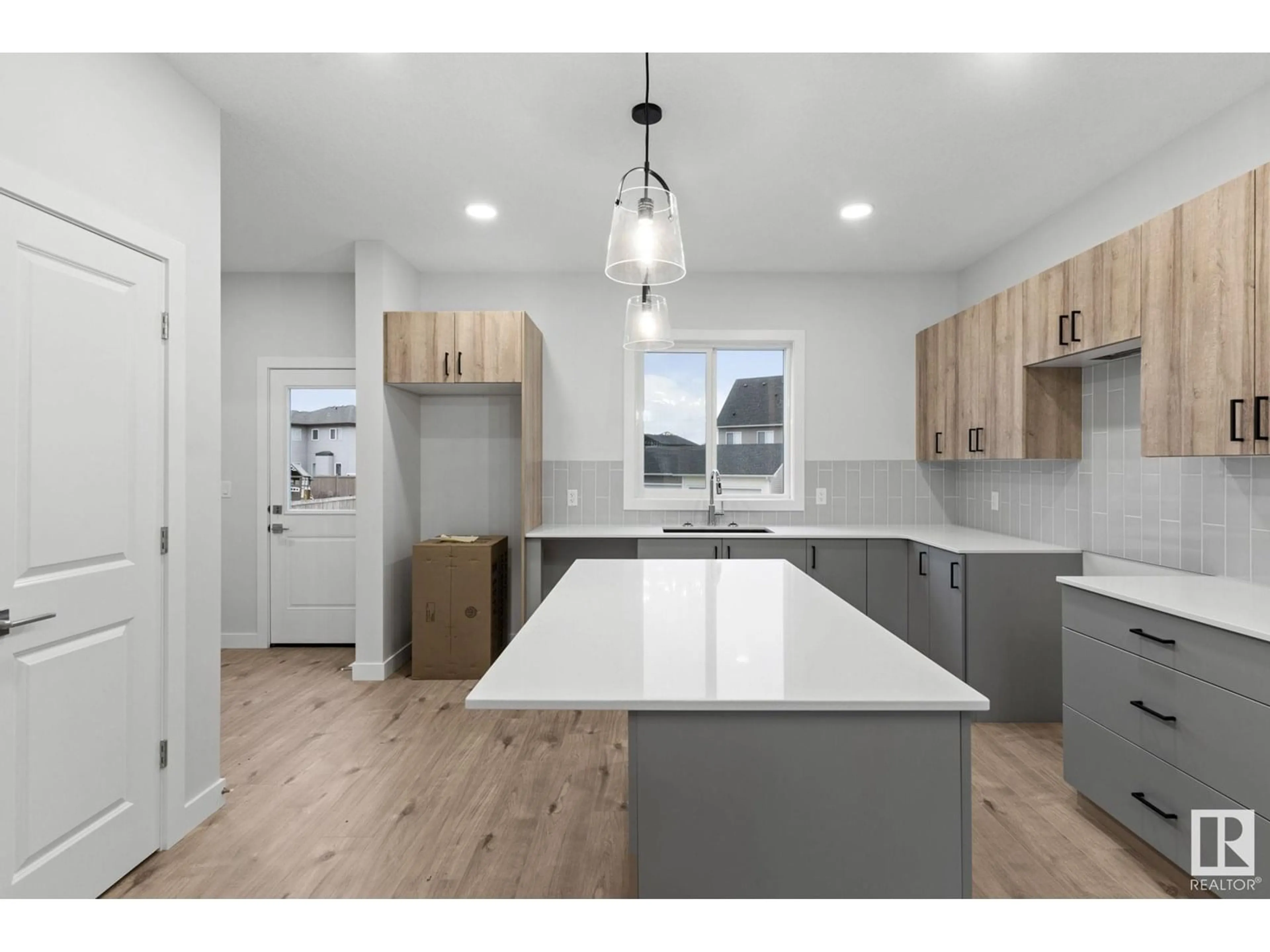 Open concept kitchen, unknown for 21 ETON LI, Spruce Grove Alberta T7X4B7