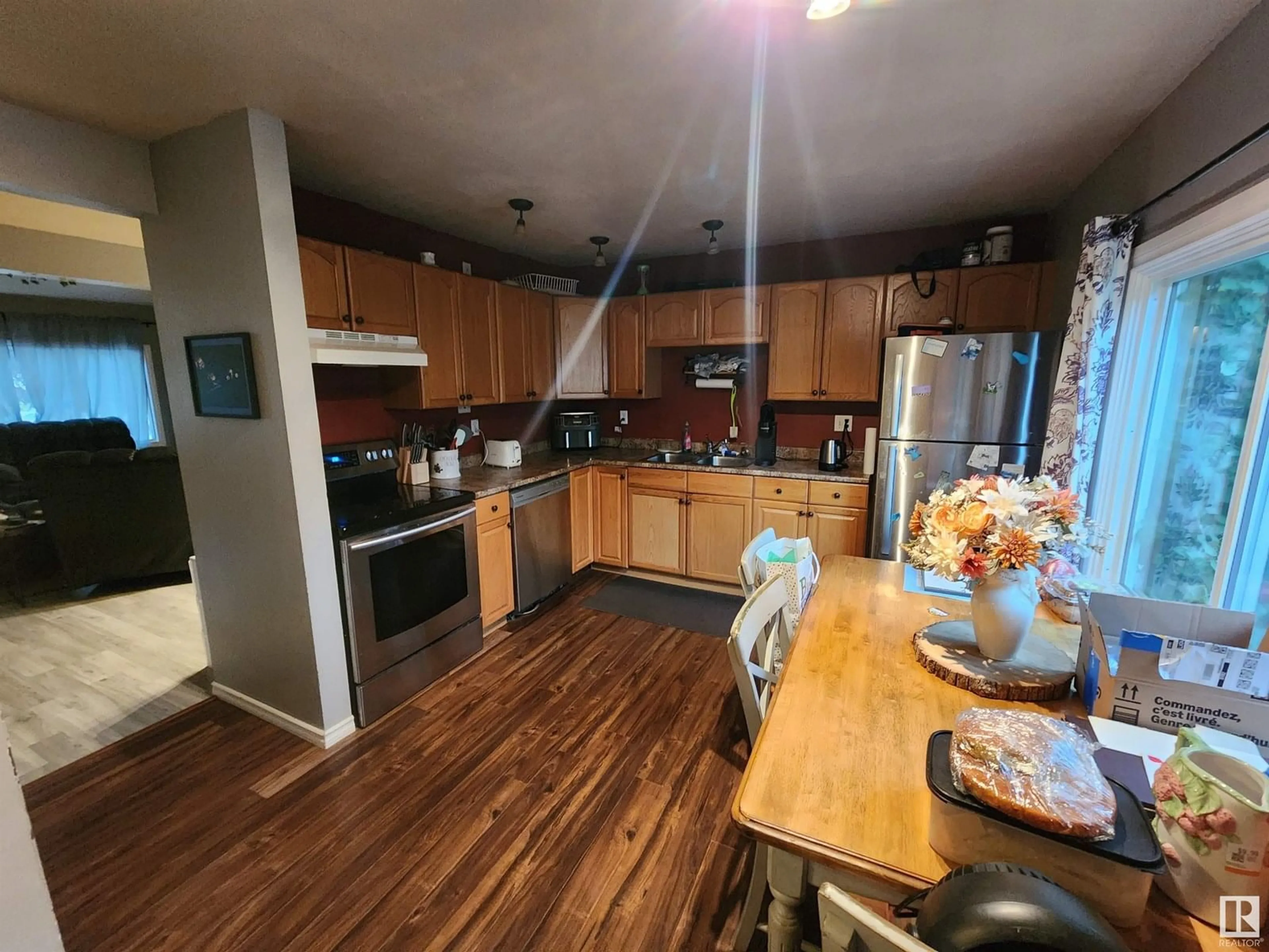 Unknown for 10410 97 AV, Morinville Alberta T8R1E1