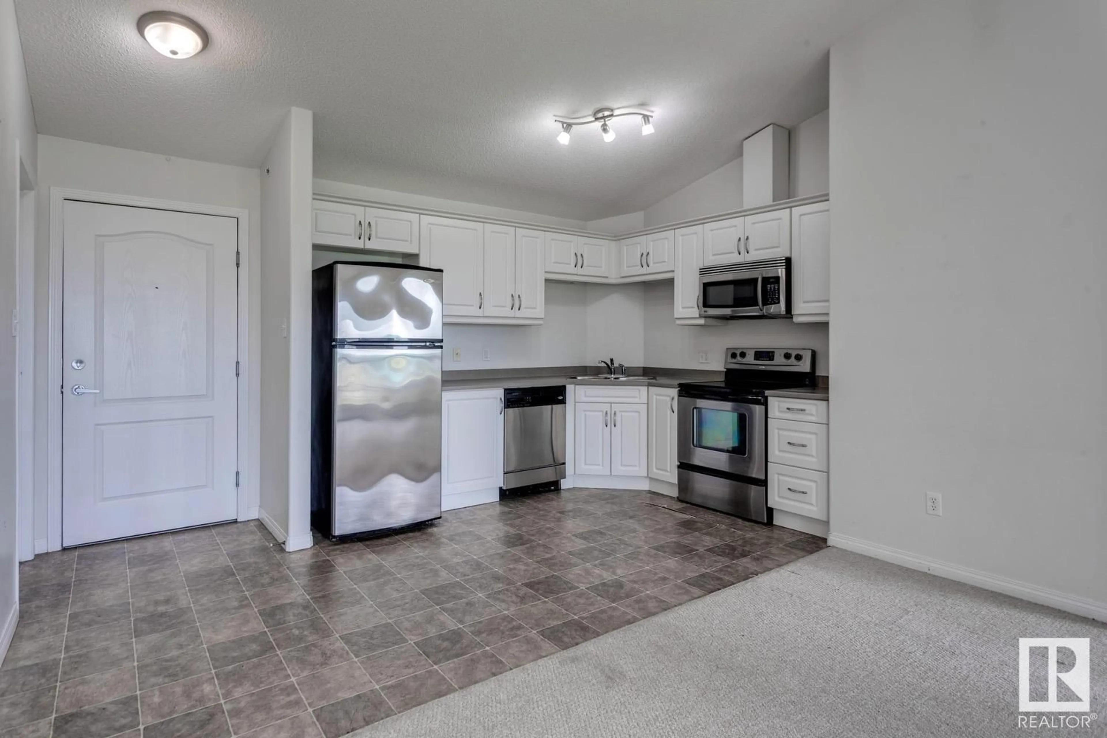 Standard kitchen, unknown for 7331 - 6414 SOUTH TERWILLEGAR DR, Edmonton Alberta T6R0L9