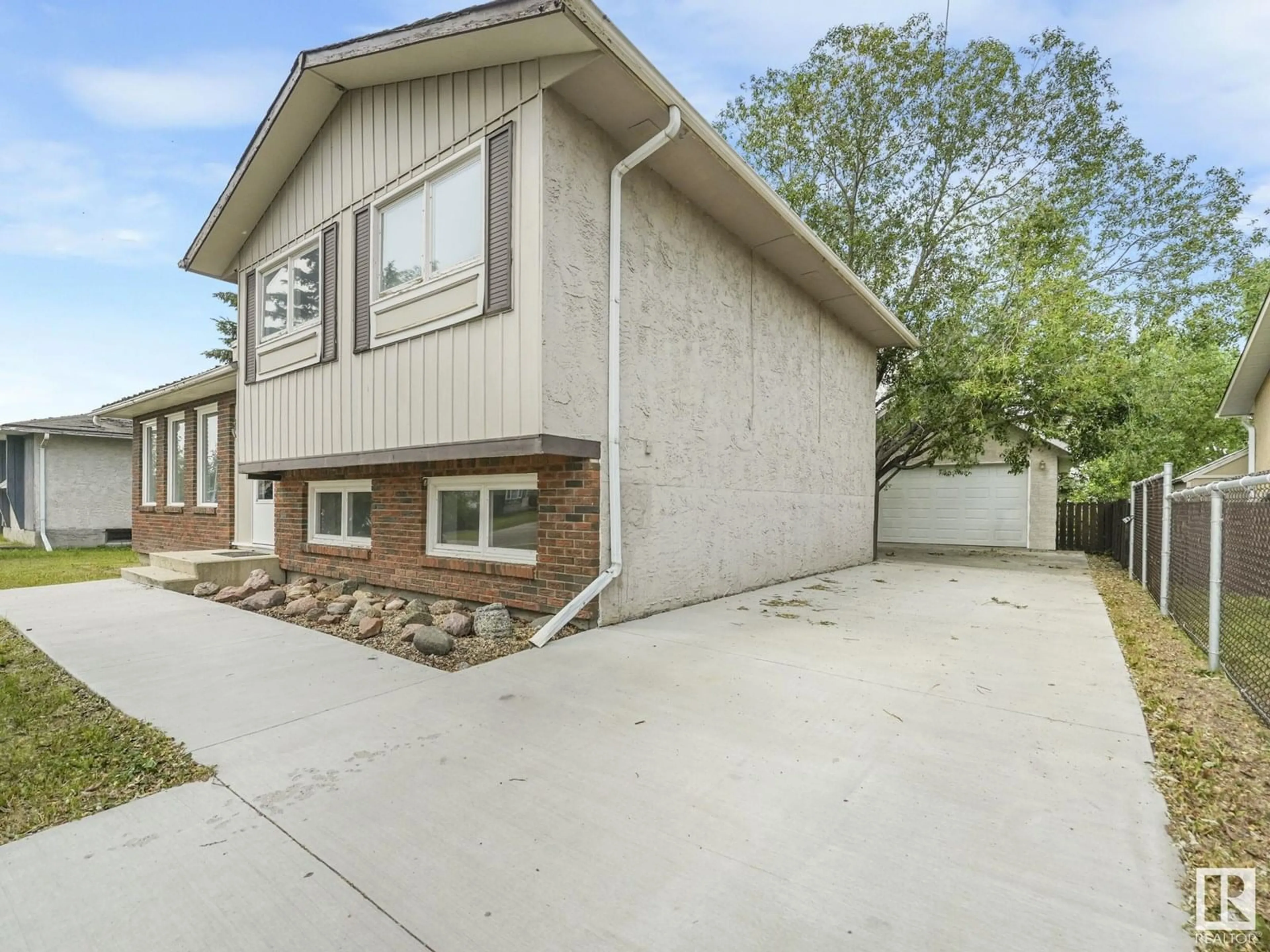 Home with vinyl exterior material, street for 3606 37 AV, Leduc Alberta T9E6G7