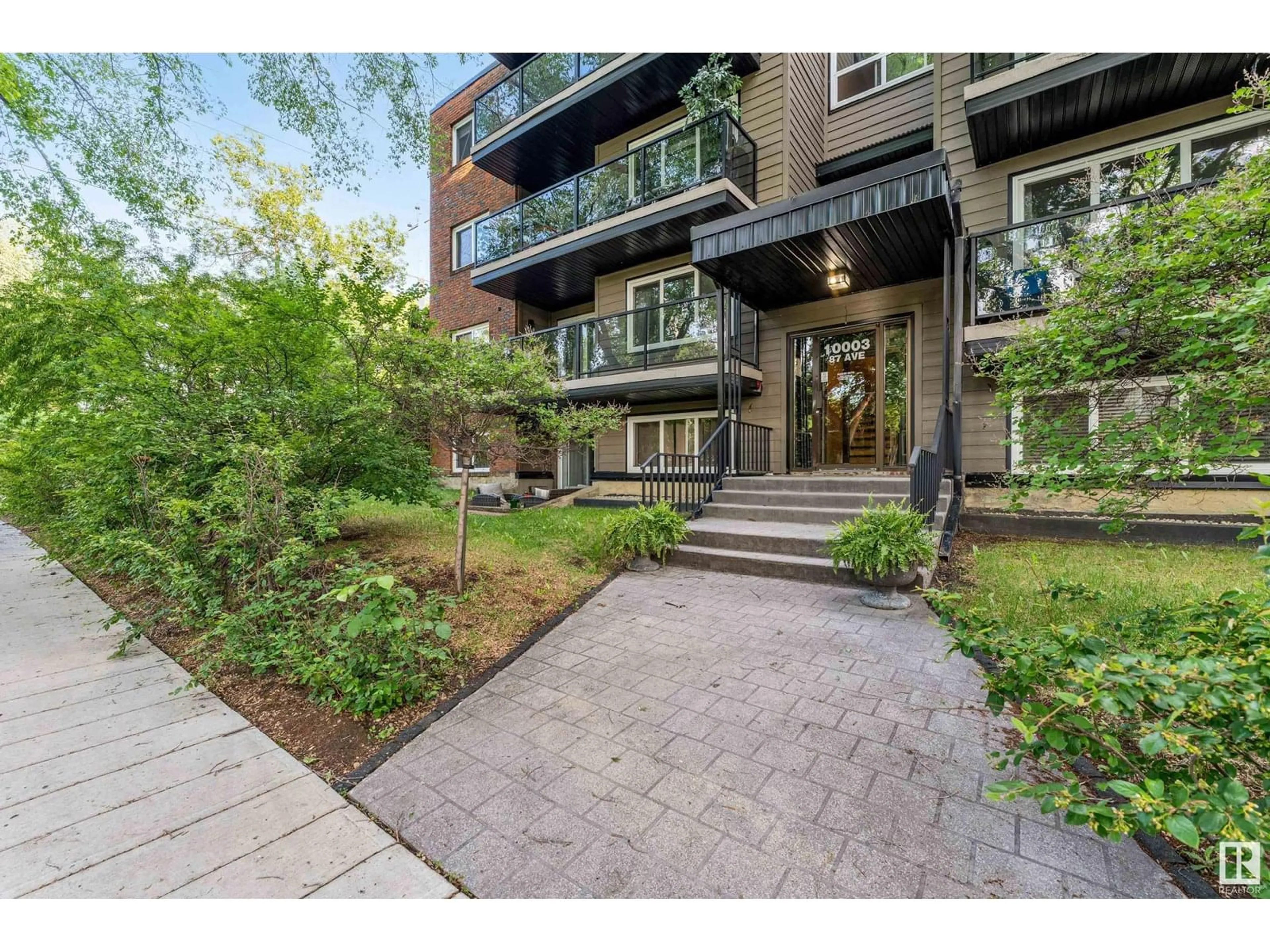 Unknown for 201 - 10003 87 AV, Edmonton Alberta T6P2P1