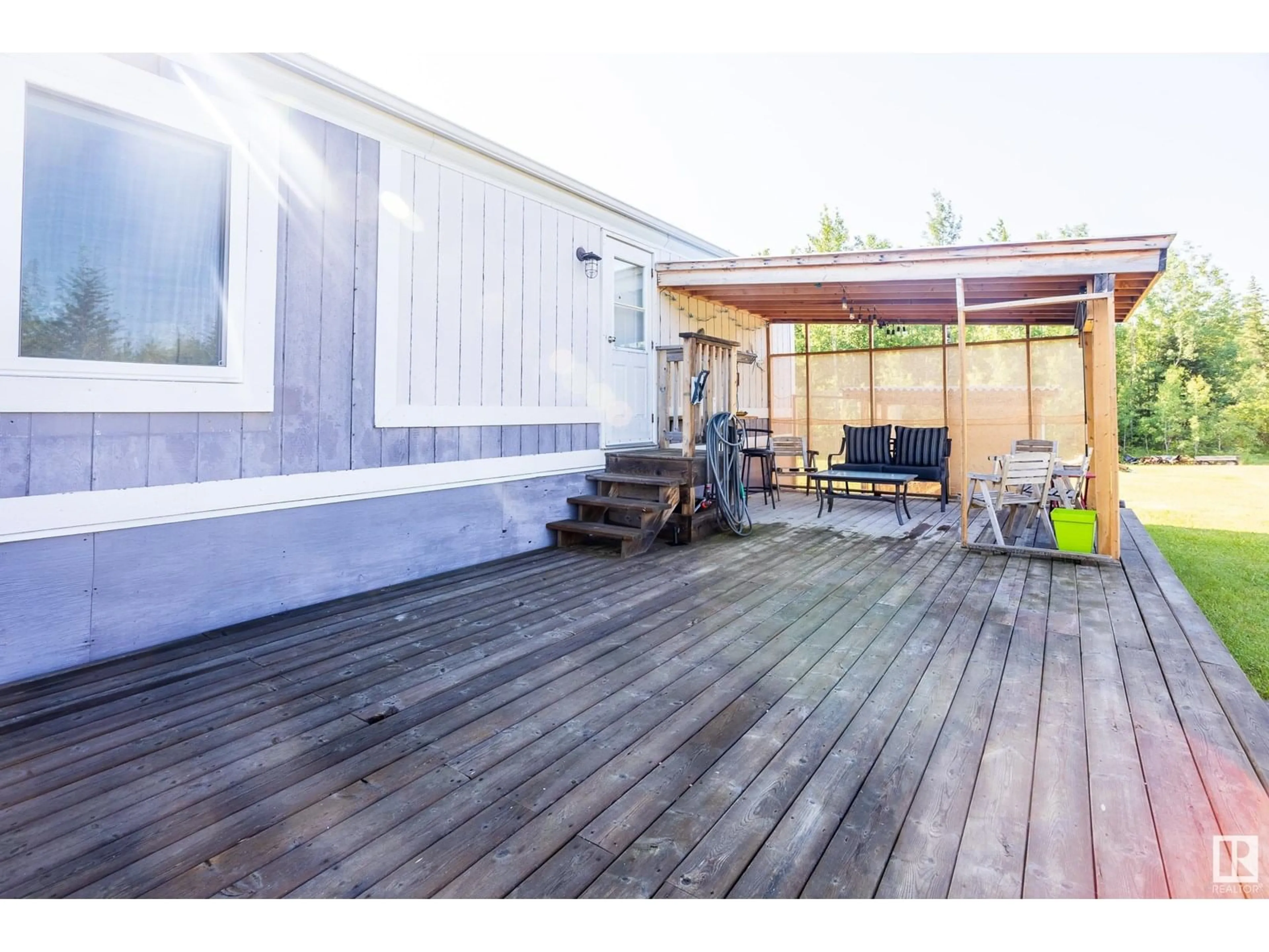 Patio, street for 56008 RGE ROAD 20A, Rural Lac Ste. Anne County Alberta T0E1V0