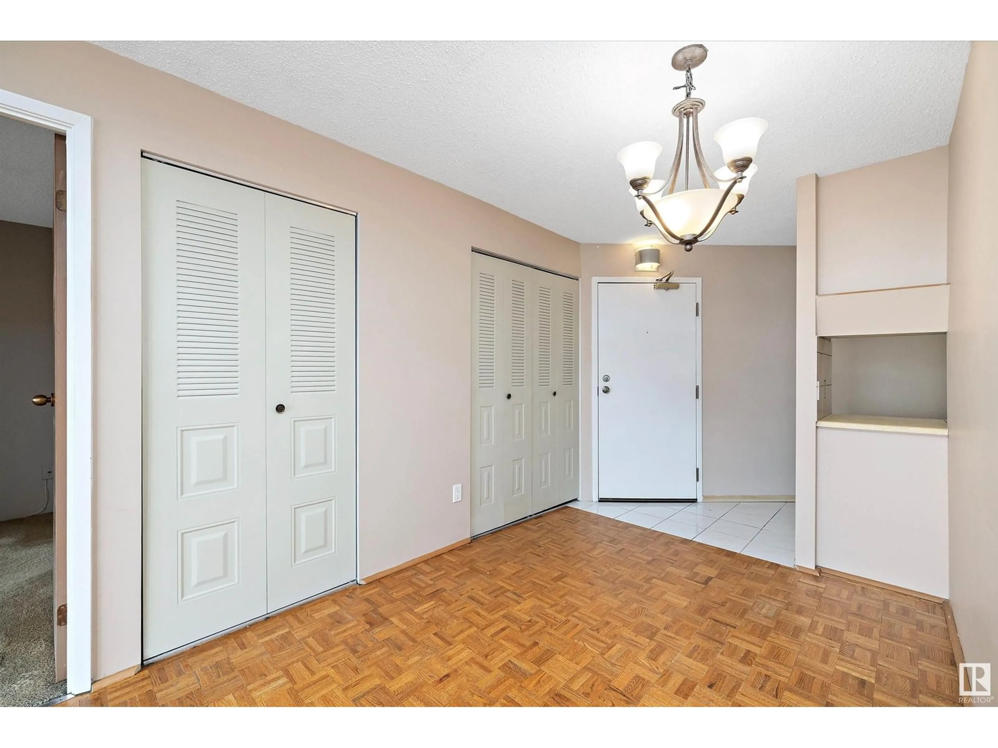 Unknown for 1607 SASKATCHEWAN DR, Edmonton Alberta T6E6B6