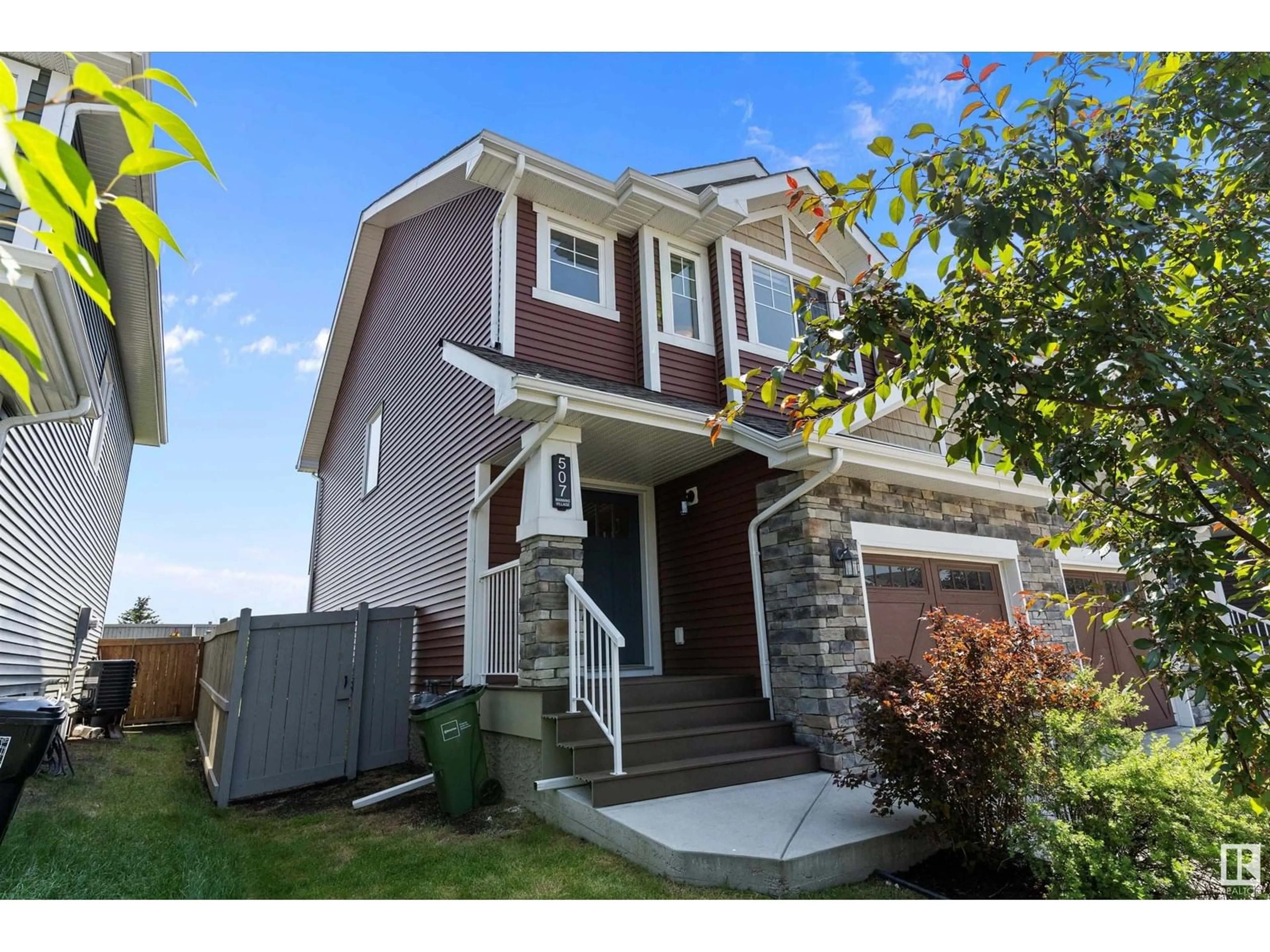 Home with vinyl exterior material, street for 507 EBBERS WY, Edmonton Alberta T5Y3T8