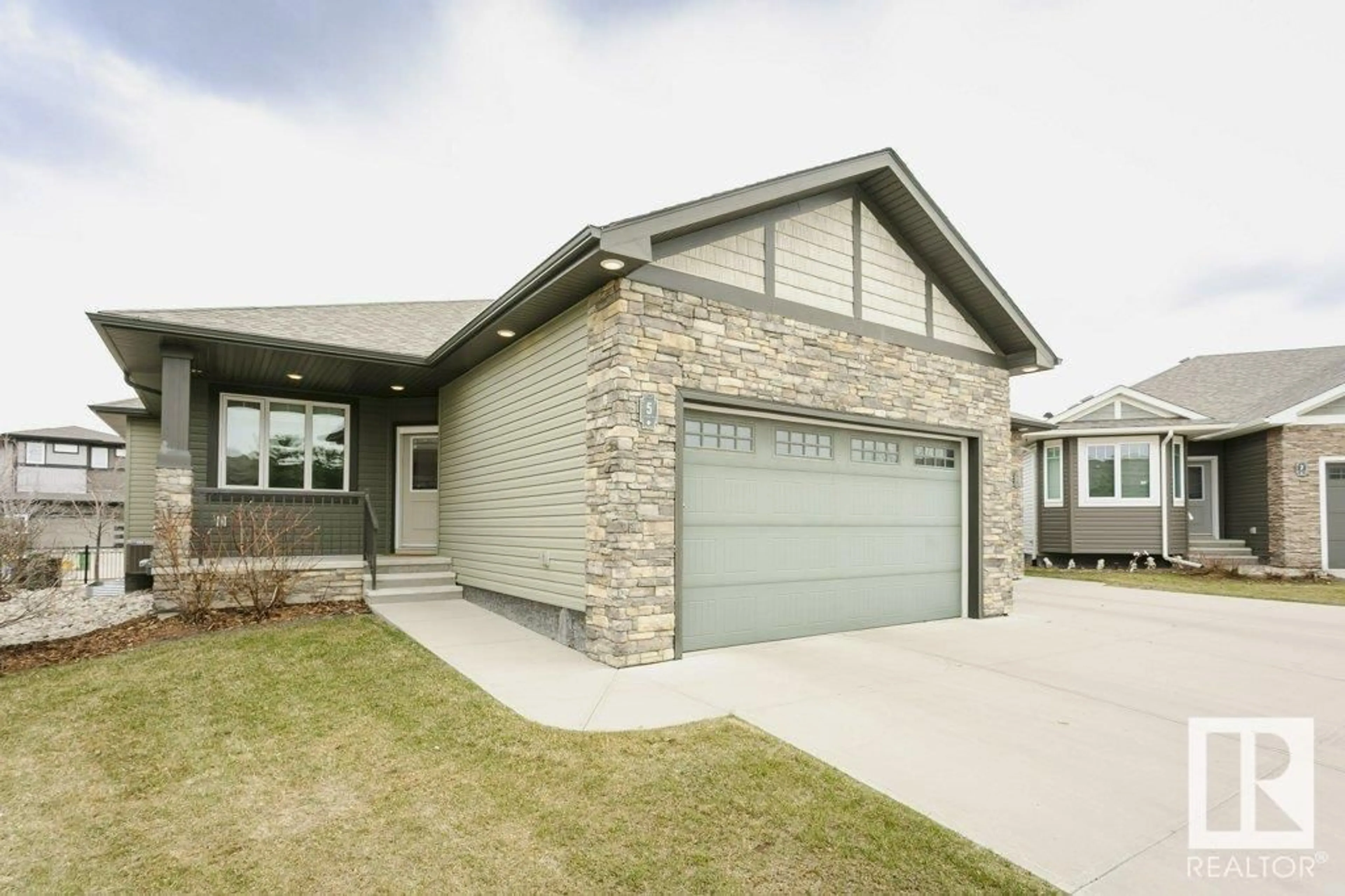Home with vinyl exterior material, street for 5 - 7115 ARMOUR LINK LI, Edmonton Alberta T6W2V2