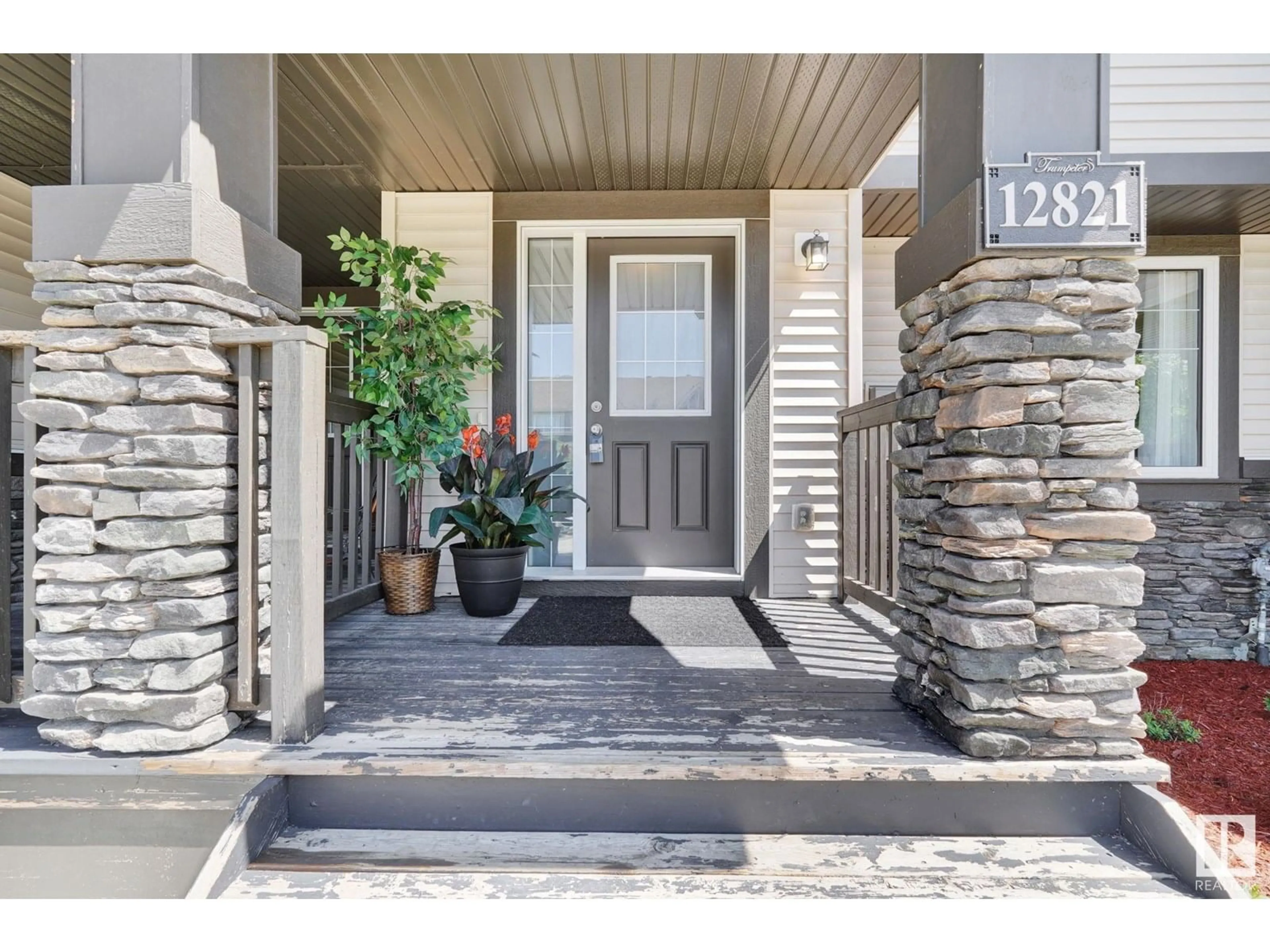 Indoor entryway for NW - 12821 203A ST, Edmonton Alberta T5S0M6