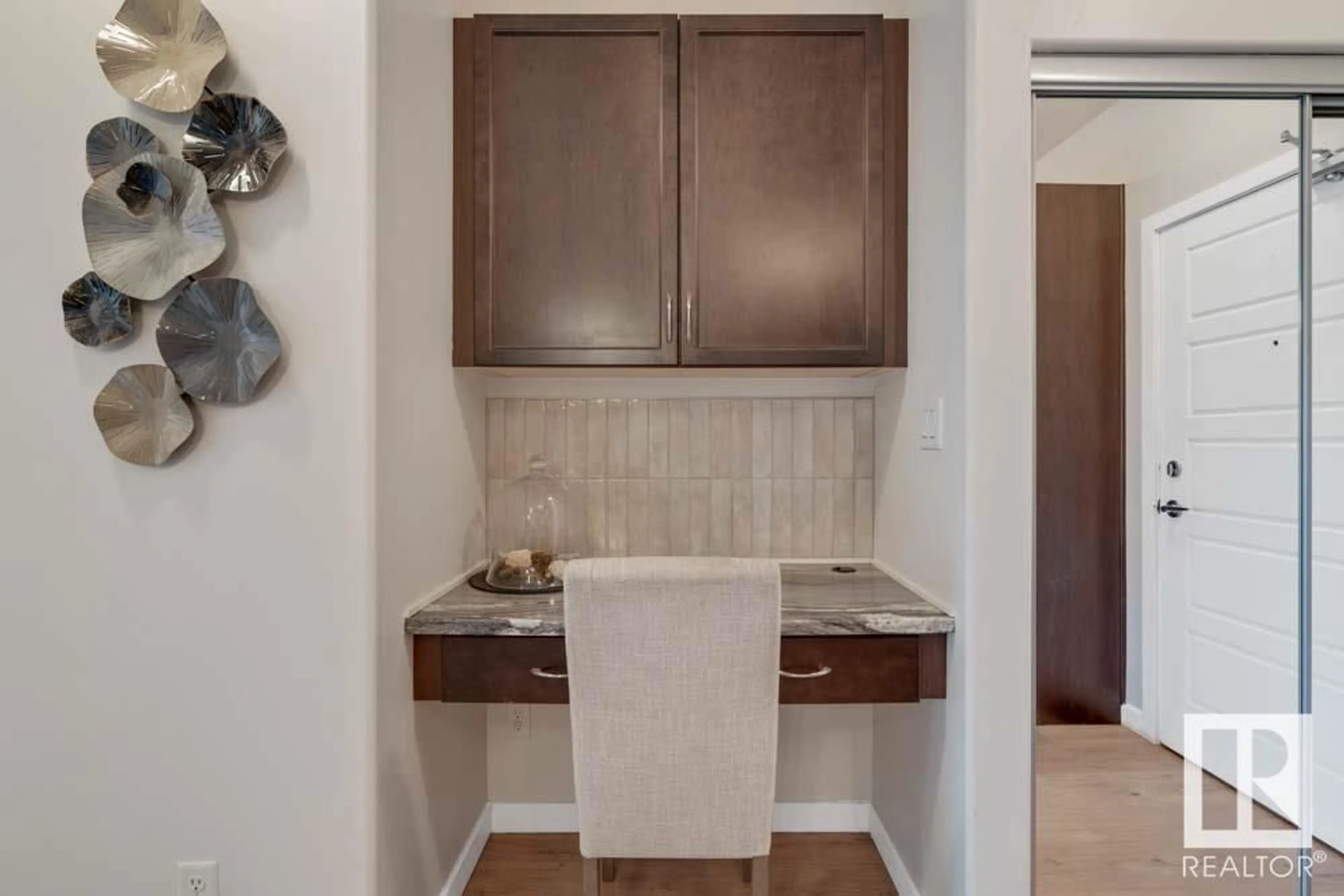 Unknown for 320 - 419 AMBLESIDE LINK LI, Edmonton Alberta T6W2Z9