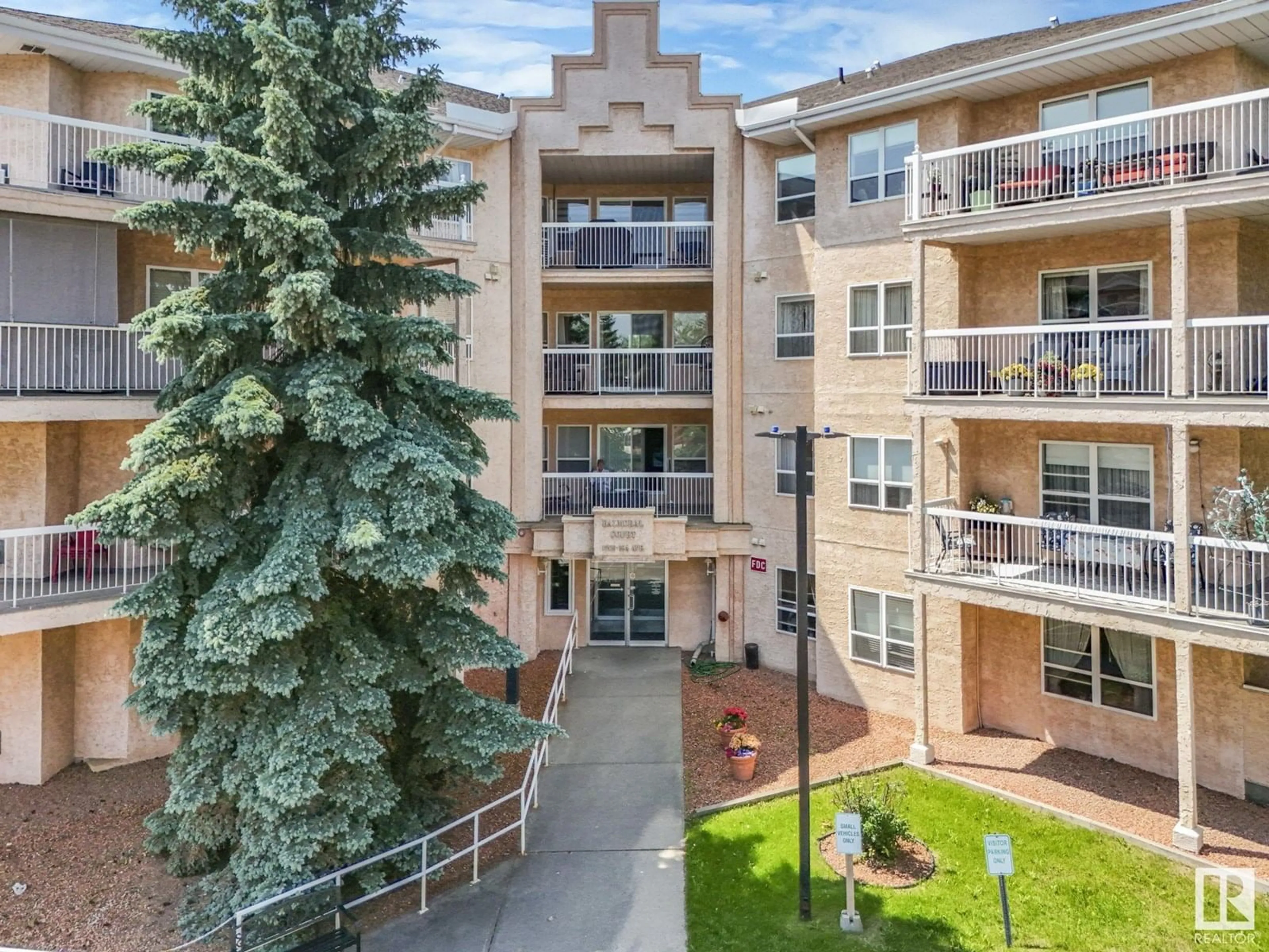 A pic from outside/outdoor area/front of a property/back of a property/a pic from drone, city buildings view from balcony for #305 - 17519 98A AV, Edmonton Alberta T5T6C1